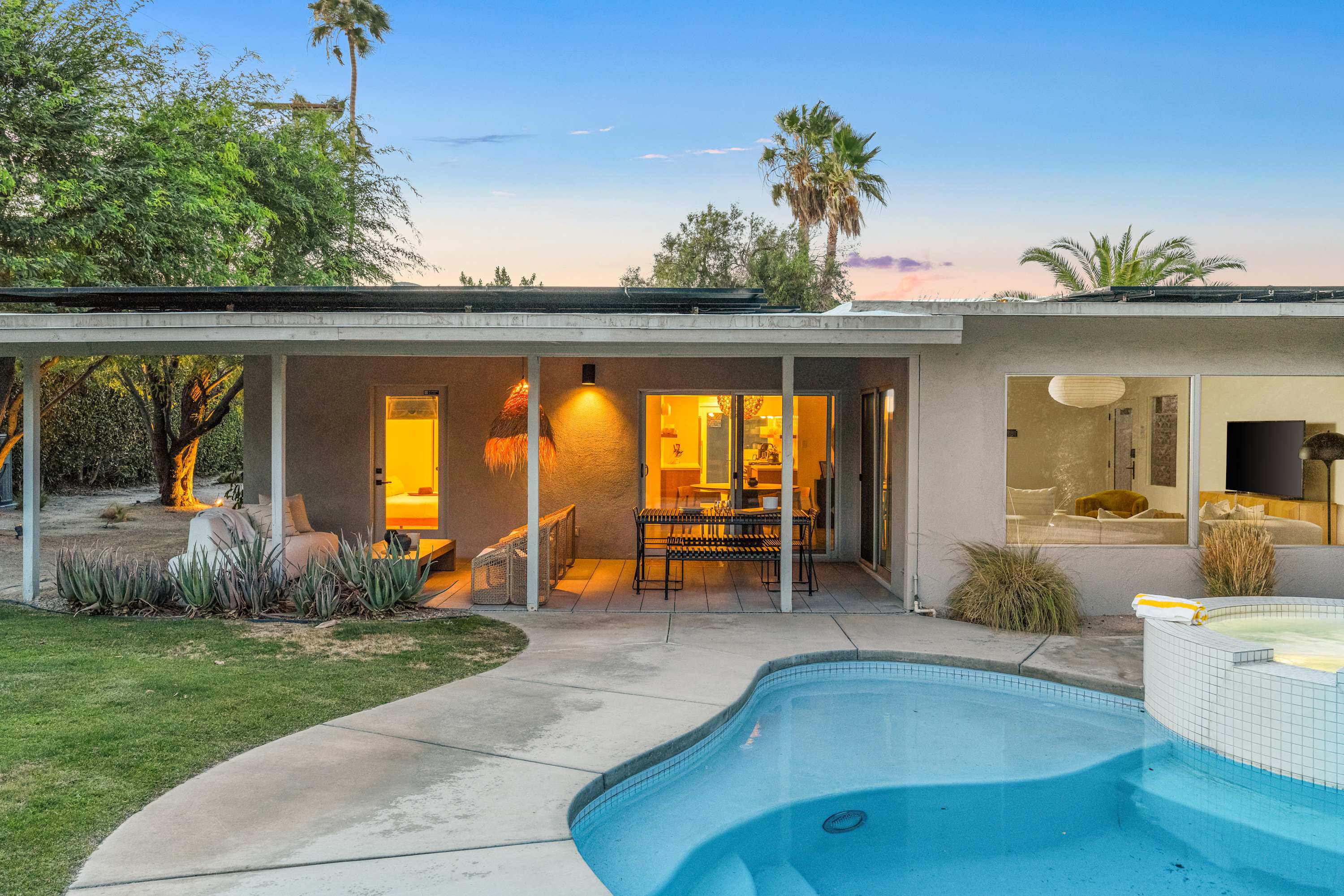 Backyard/Pool | Meiselman in Palm Springs, California by Luxus Vacation Properties