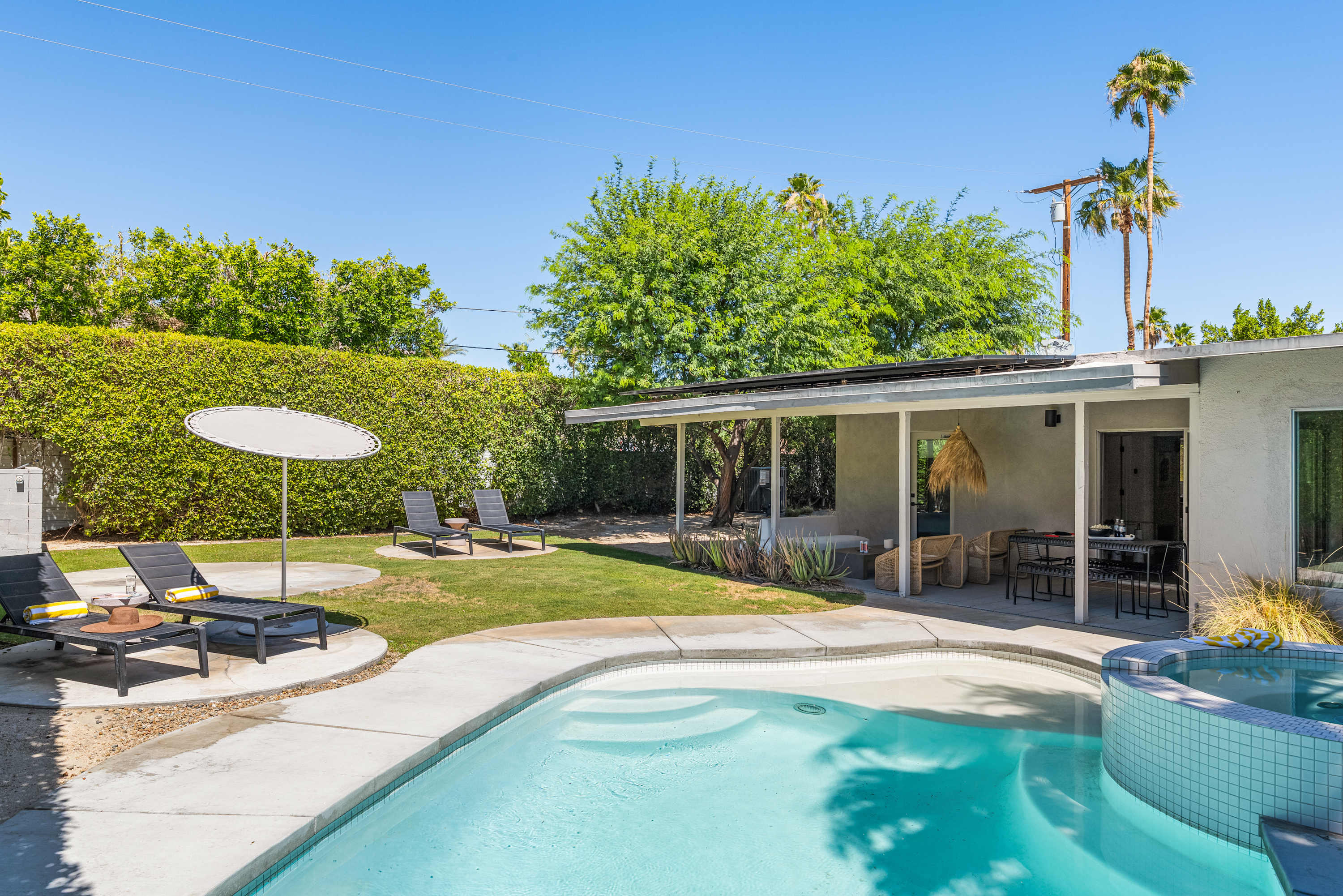 Pool | Meiselman in Palm Springs, California by Luxus Vacation Properties