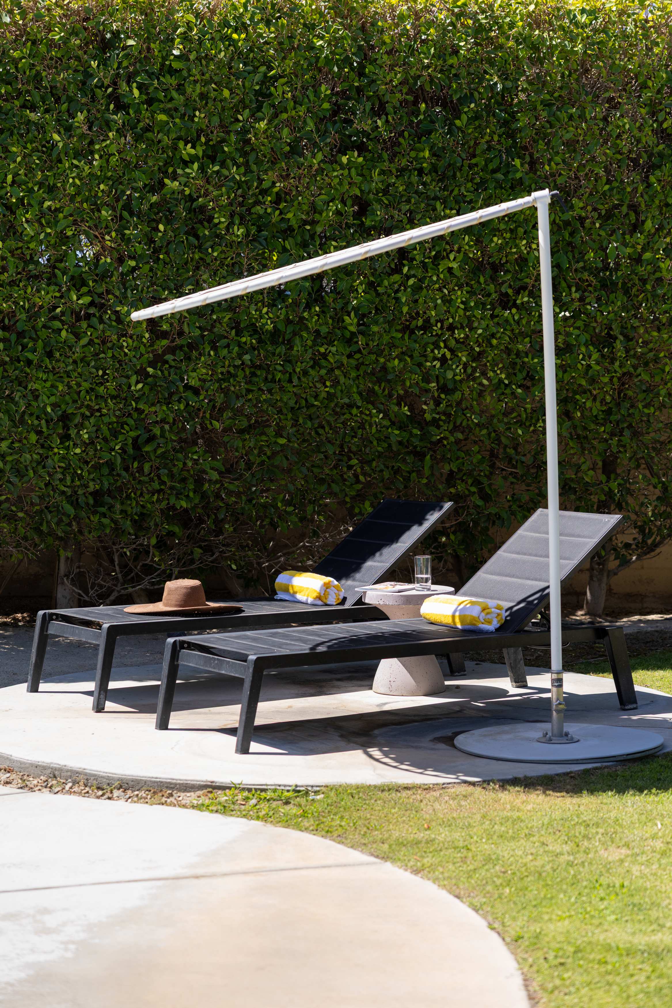 Backyard | Meiselman in Palm Springs, California by Luxus Vacation Properties