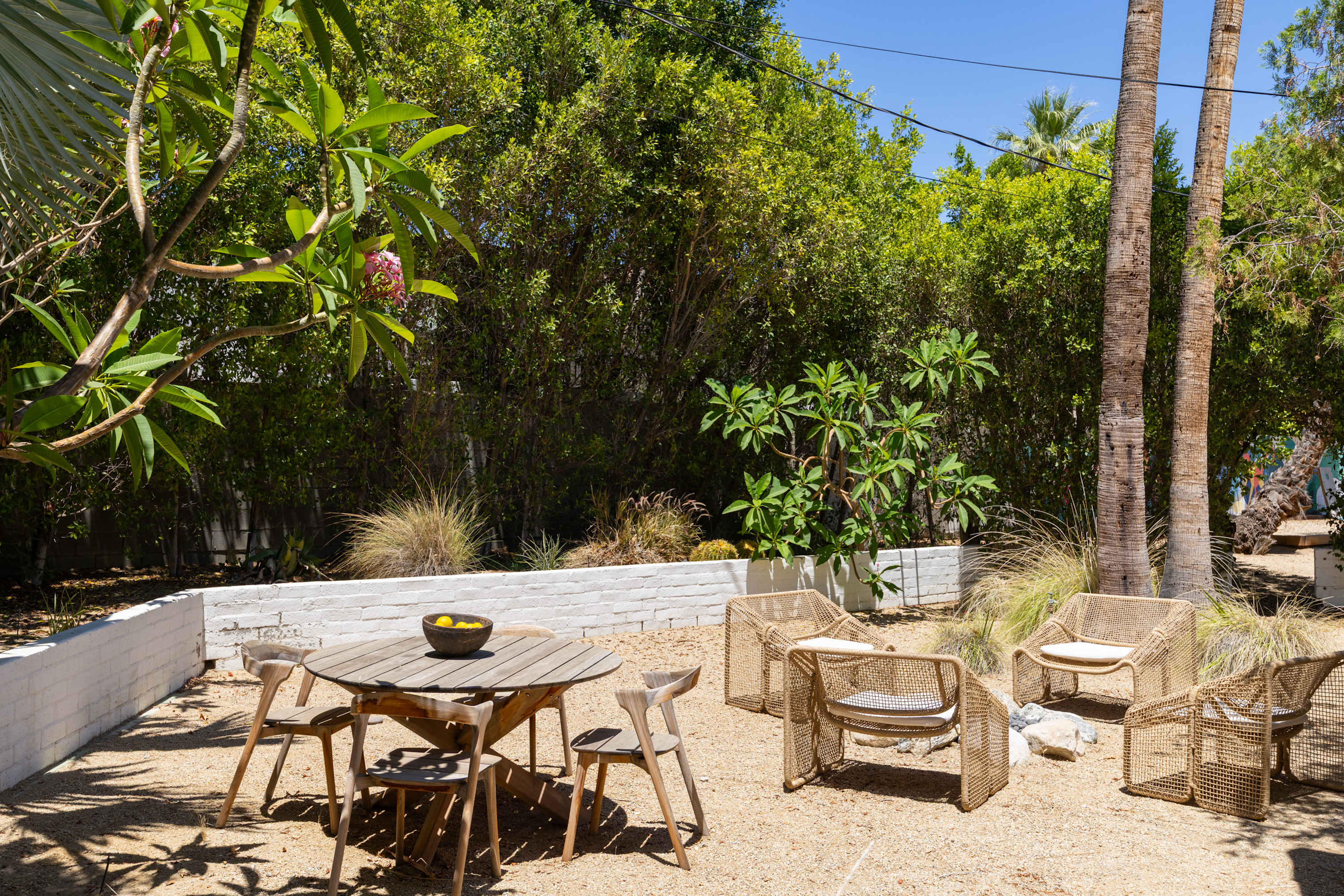 Backyard | San Simian in Palm Springs, California by Luxus Vacation Properties