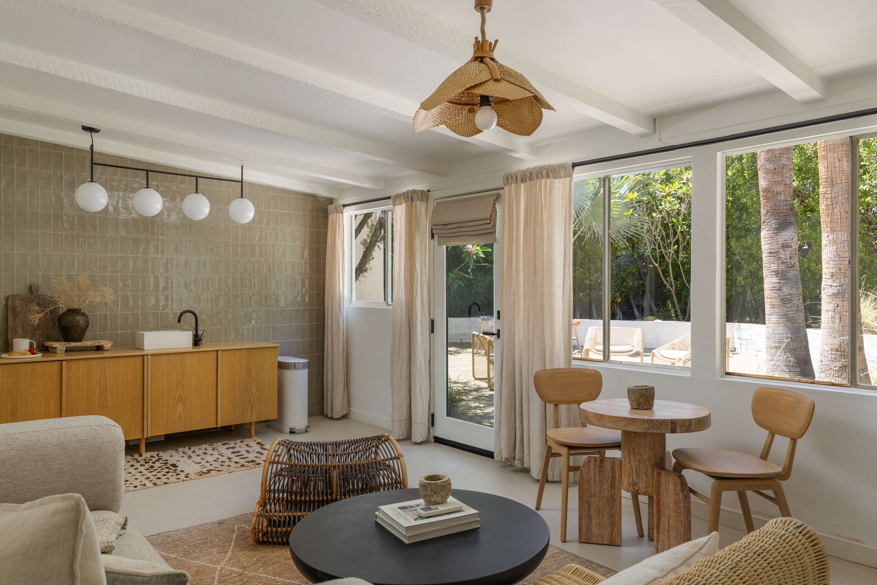 Casita | San Simian in Palm Springs, California by Luxus Vacation Properties