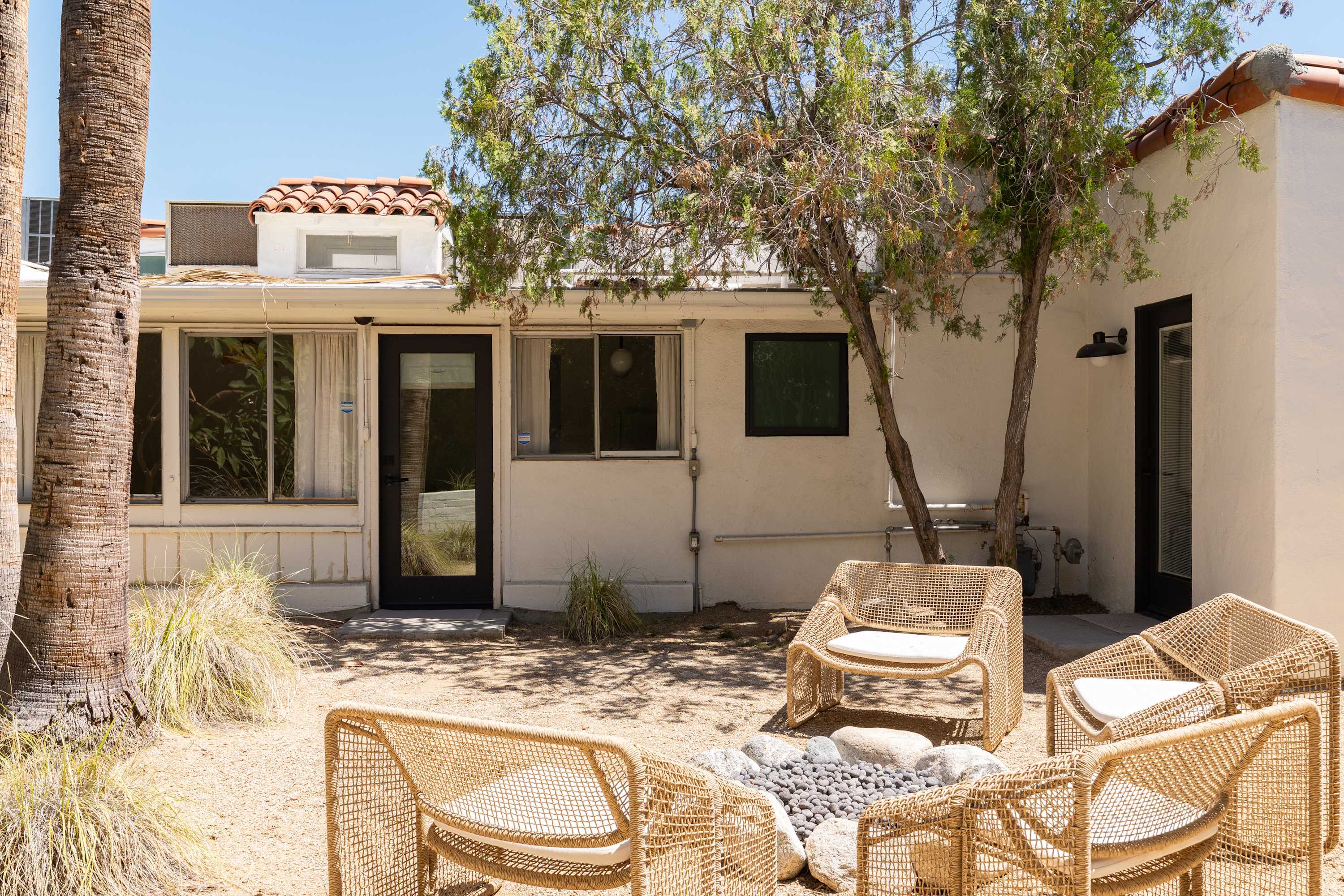 Backyard | San Simian in Palm Springs, California by Luxus Vacation Properties