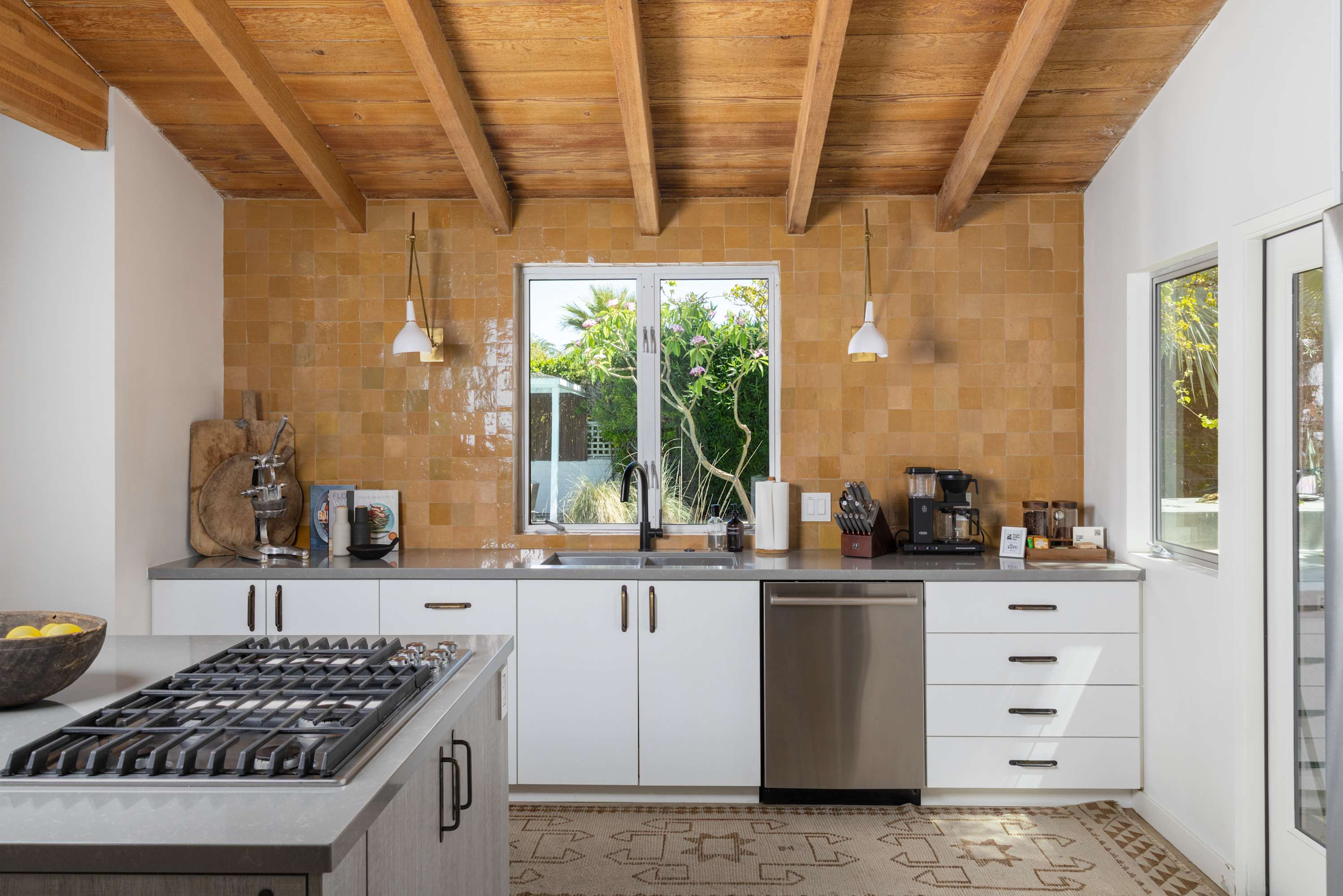 Kitchen | San Simian in Palm Springs, California by Luxus Vacation Properties