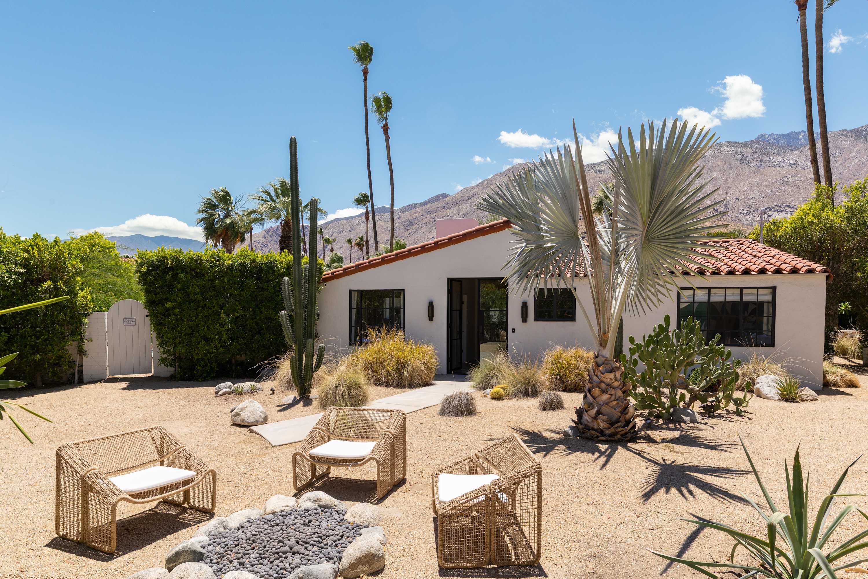 Backyard | San Simian in Palm Springs, California by Luxus Vacation Properties