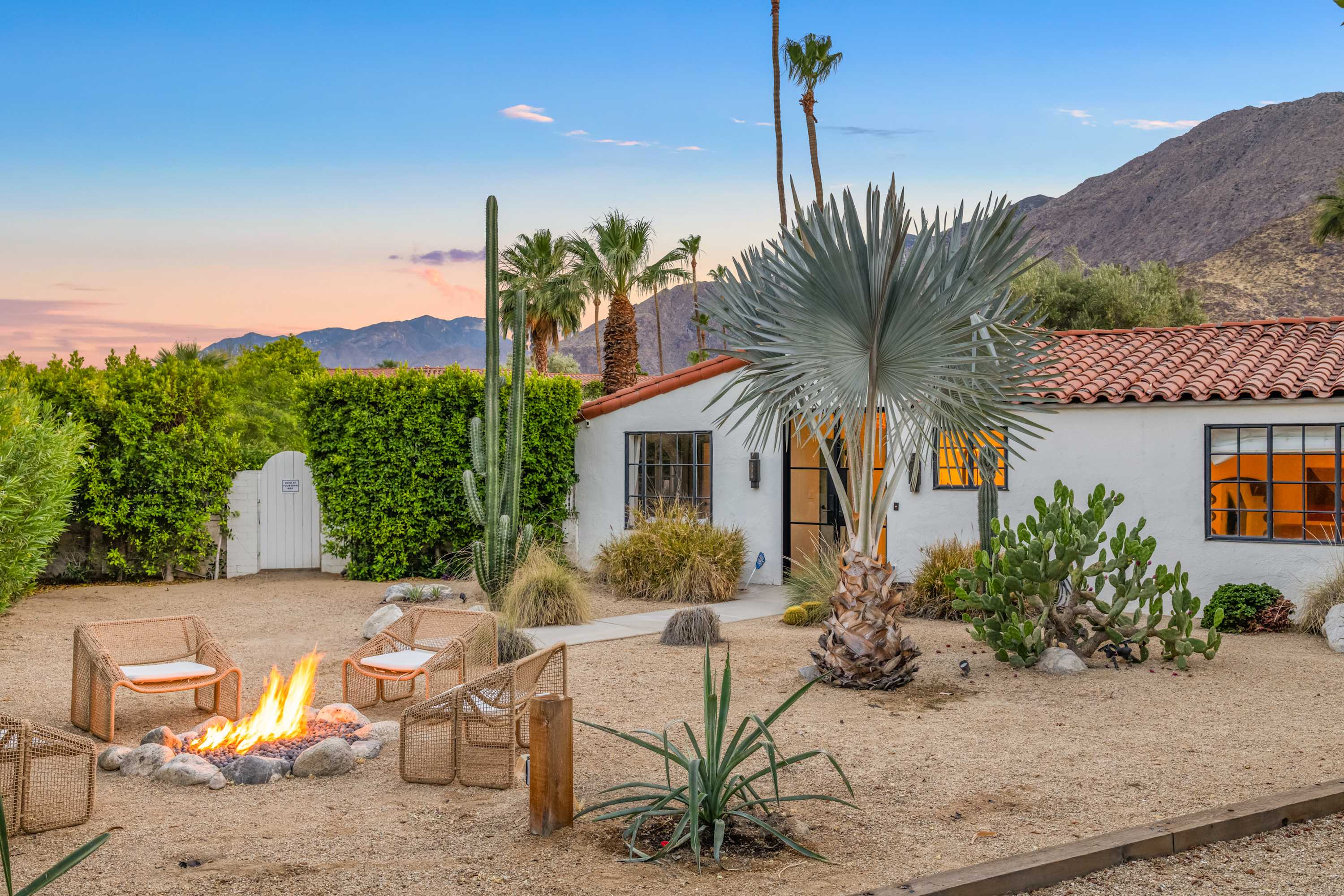 Backyard | San Simian in Palm Springs, California by Luxus Vacation Properties