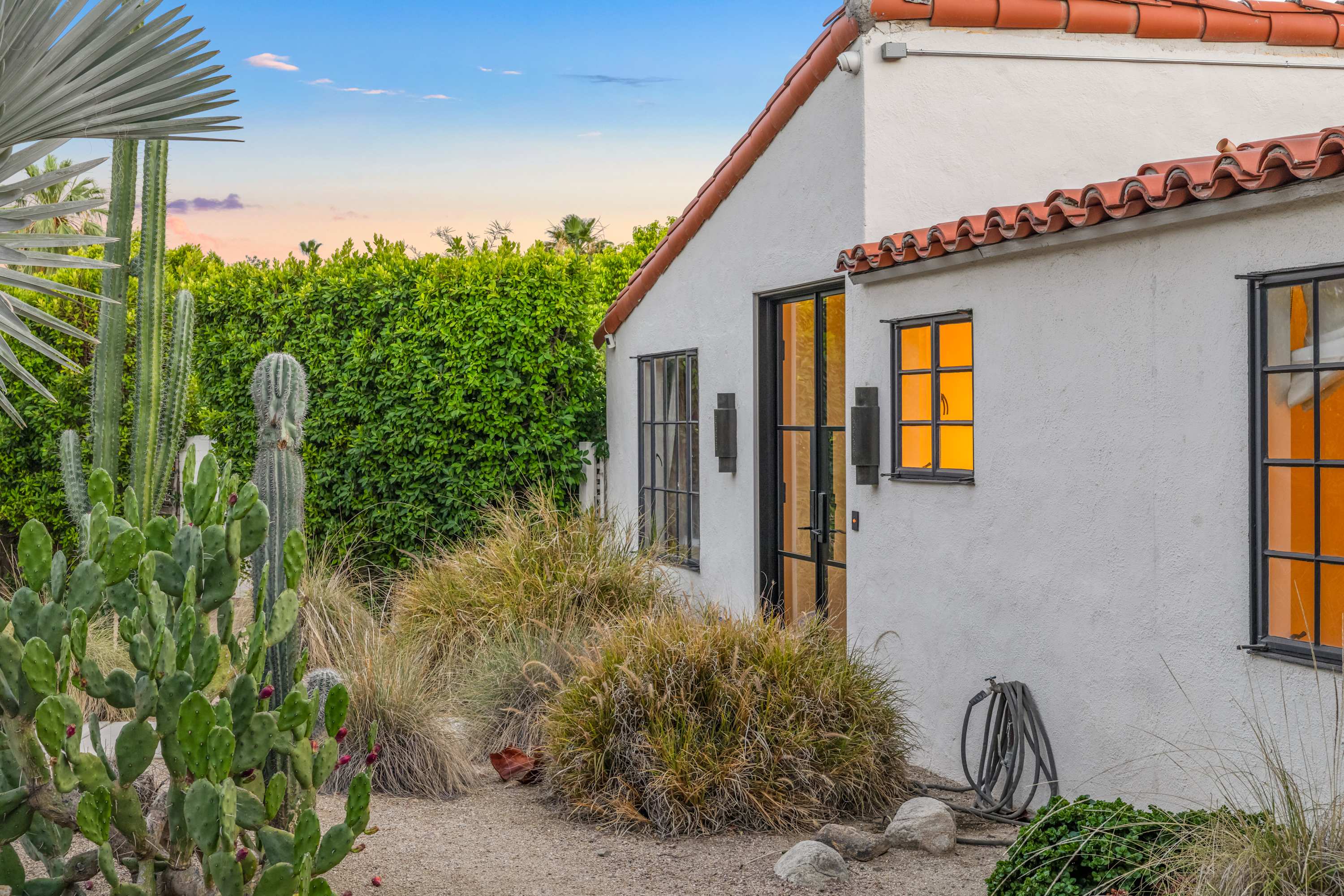 San Simian in Palm Springs, California by Luxus Vacation Properties