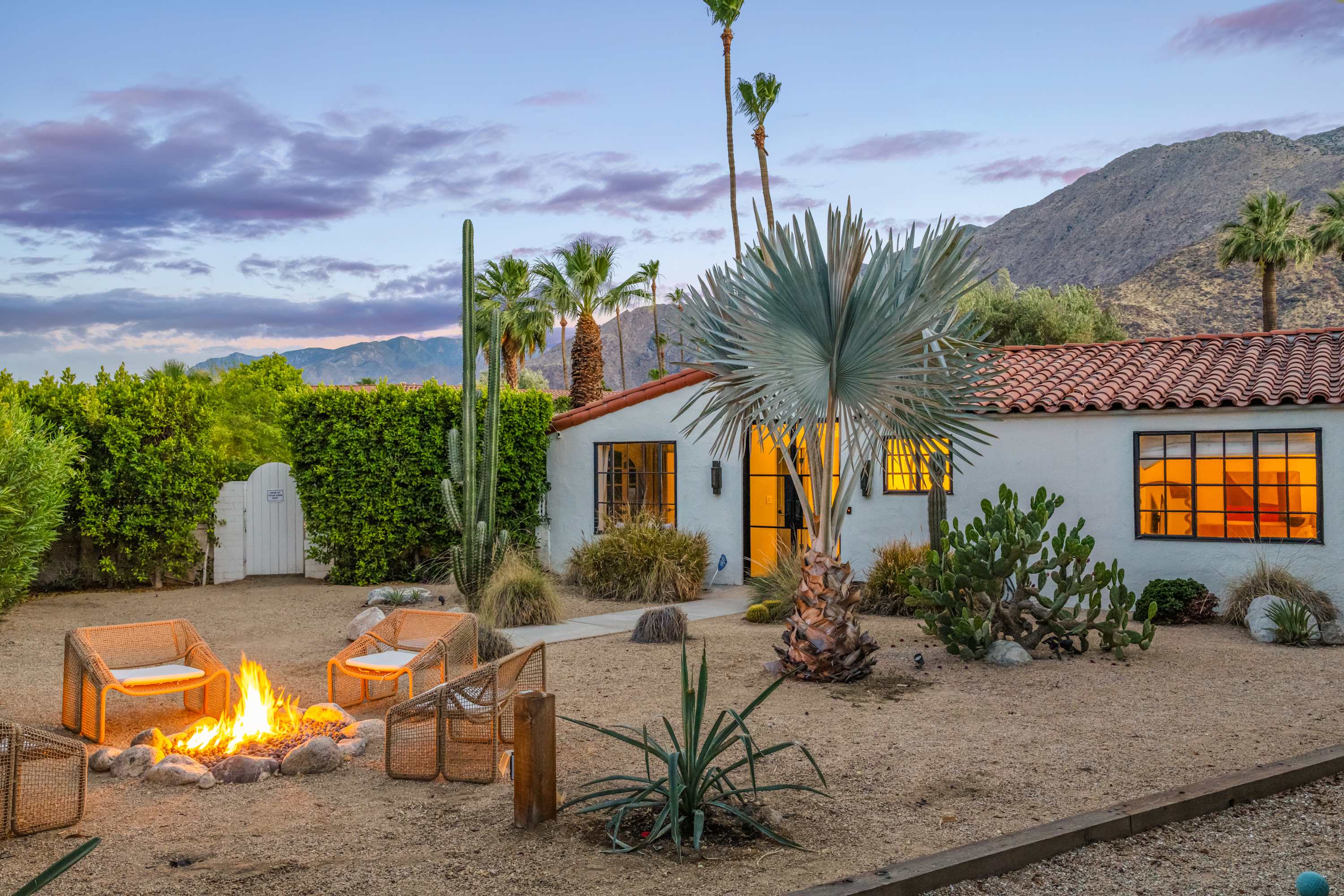 San Simian in Palm Springs, California by Luxus Vacation Properties
