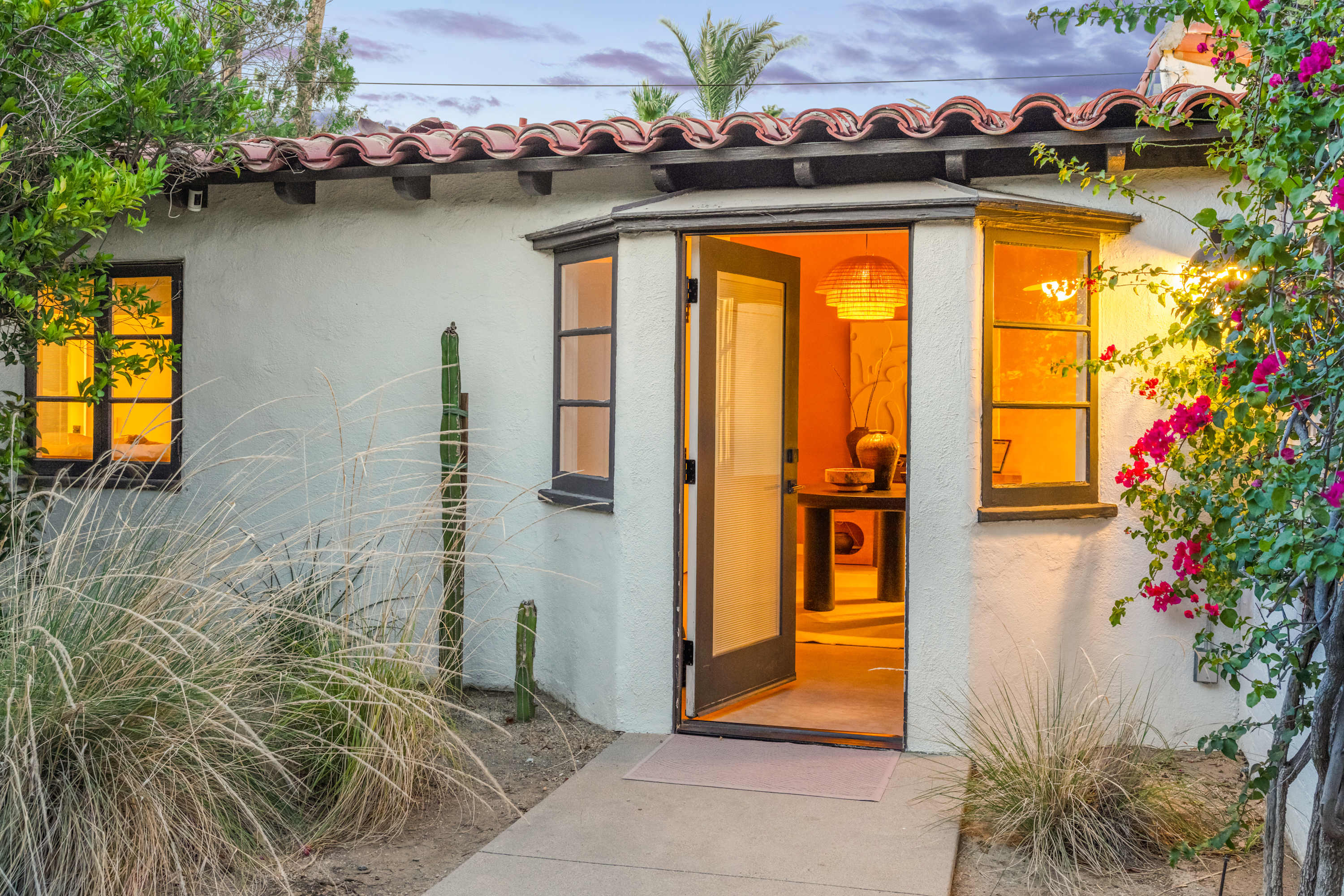 San Simian in Palm Springs, California by Luxus Vacation Properties