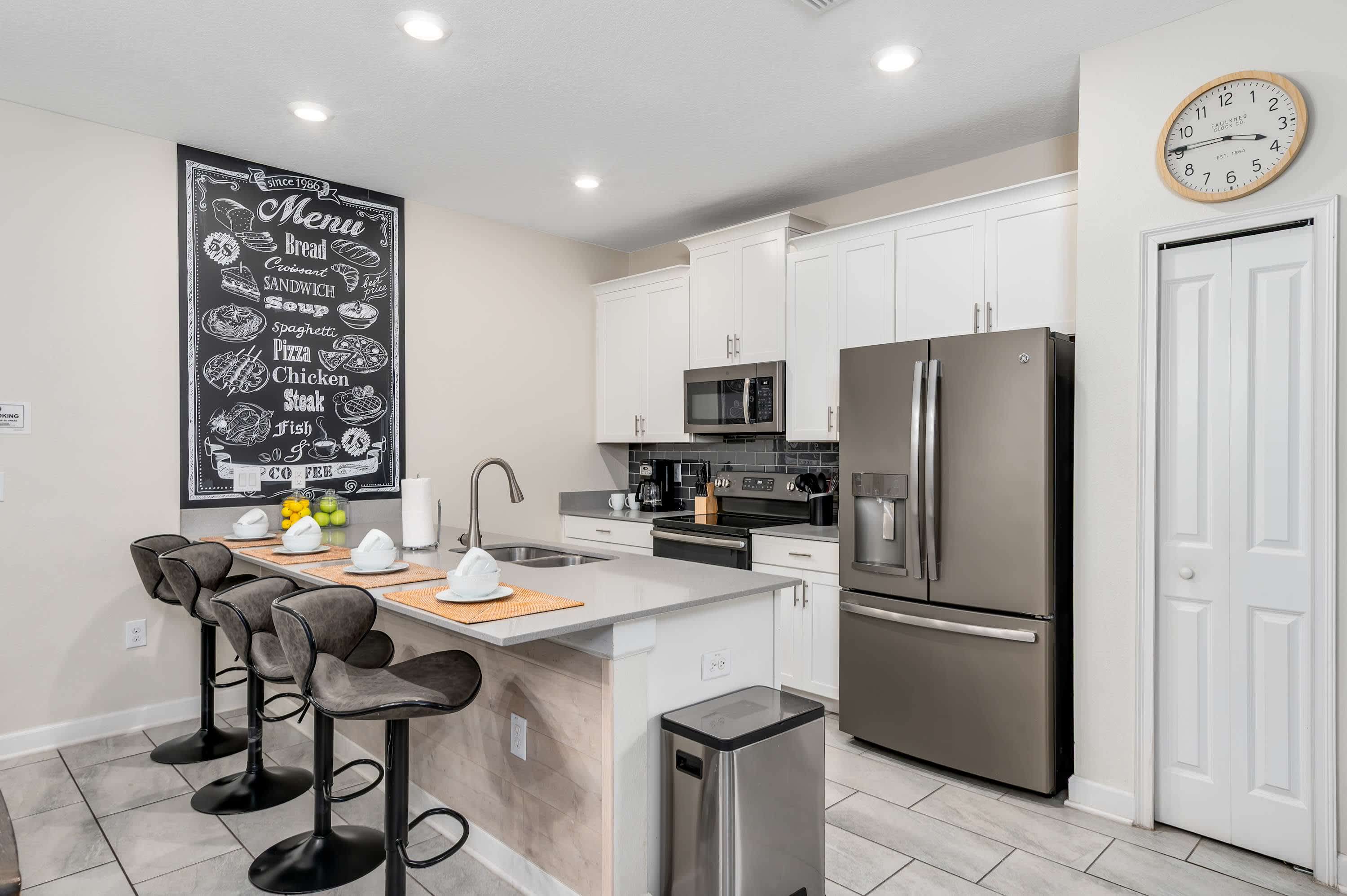 Spacious Pool Home Near Disney w/ Resort Access