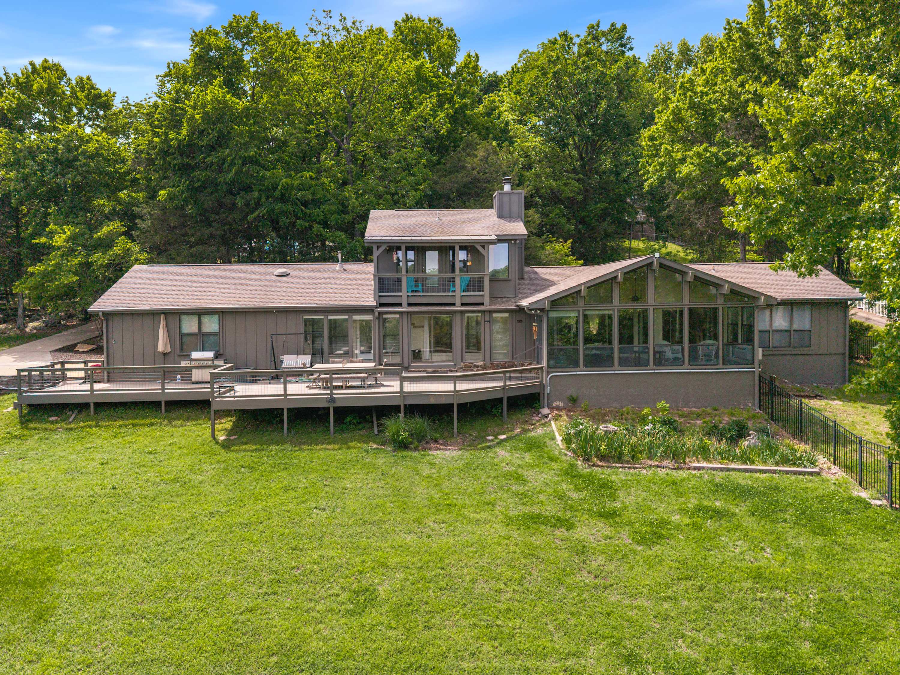 Hickory Haven-Direct Lake Access-Furnished Patio