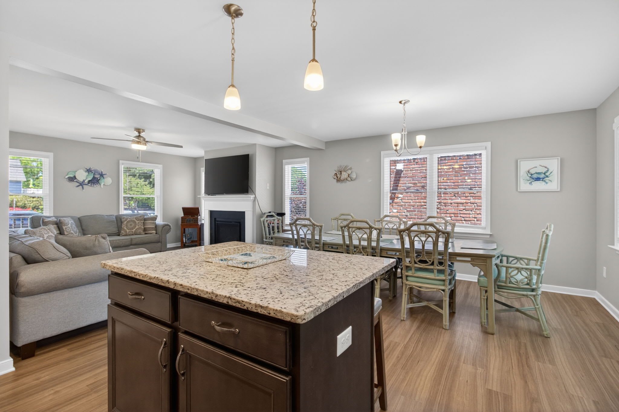 Ocean Breeze - Chesapeake Properties