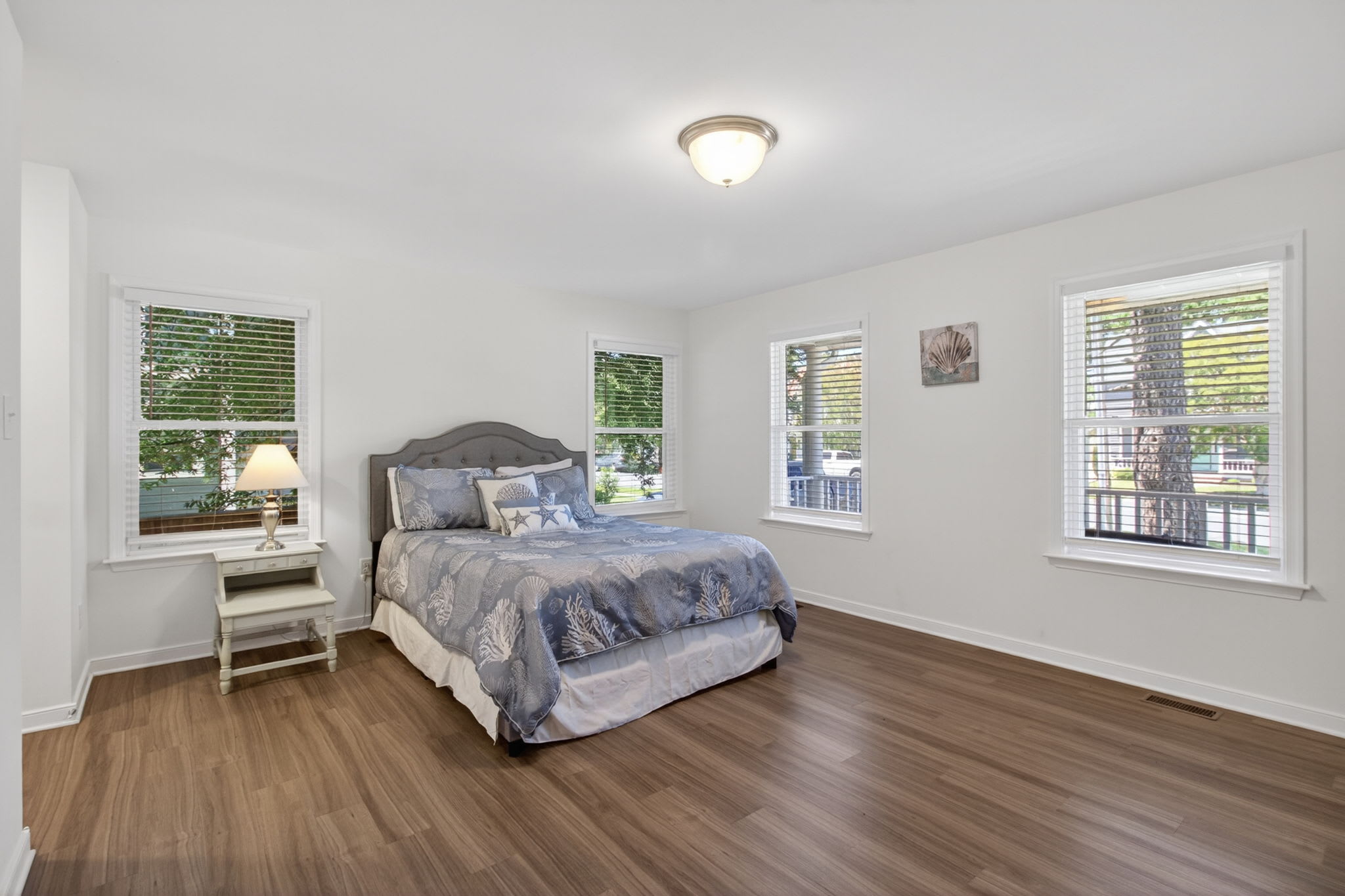 Ocean Breeze - Chesapeake Properties