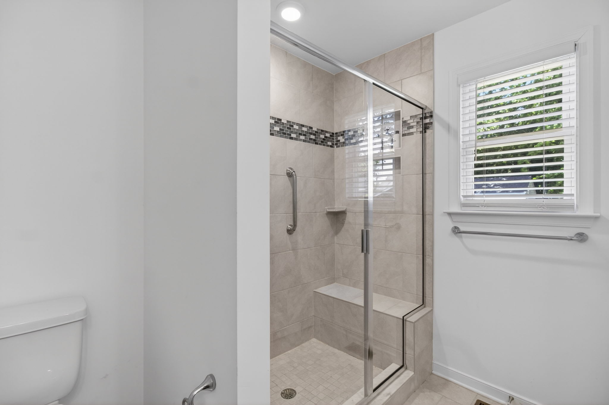 Ocean Breeze - Chesapeake Properties