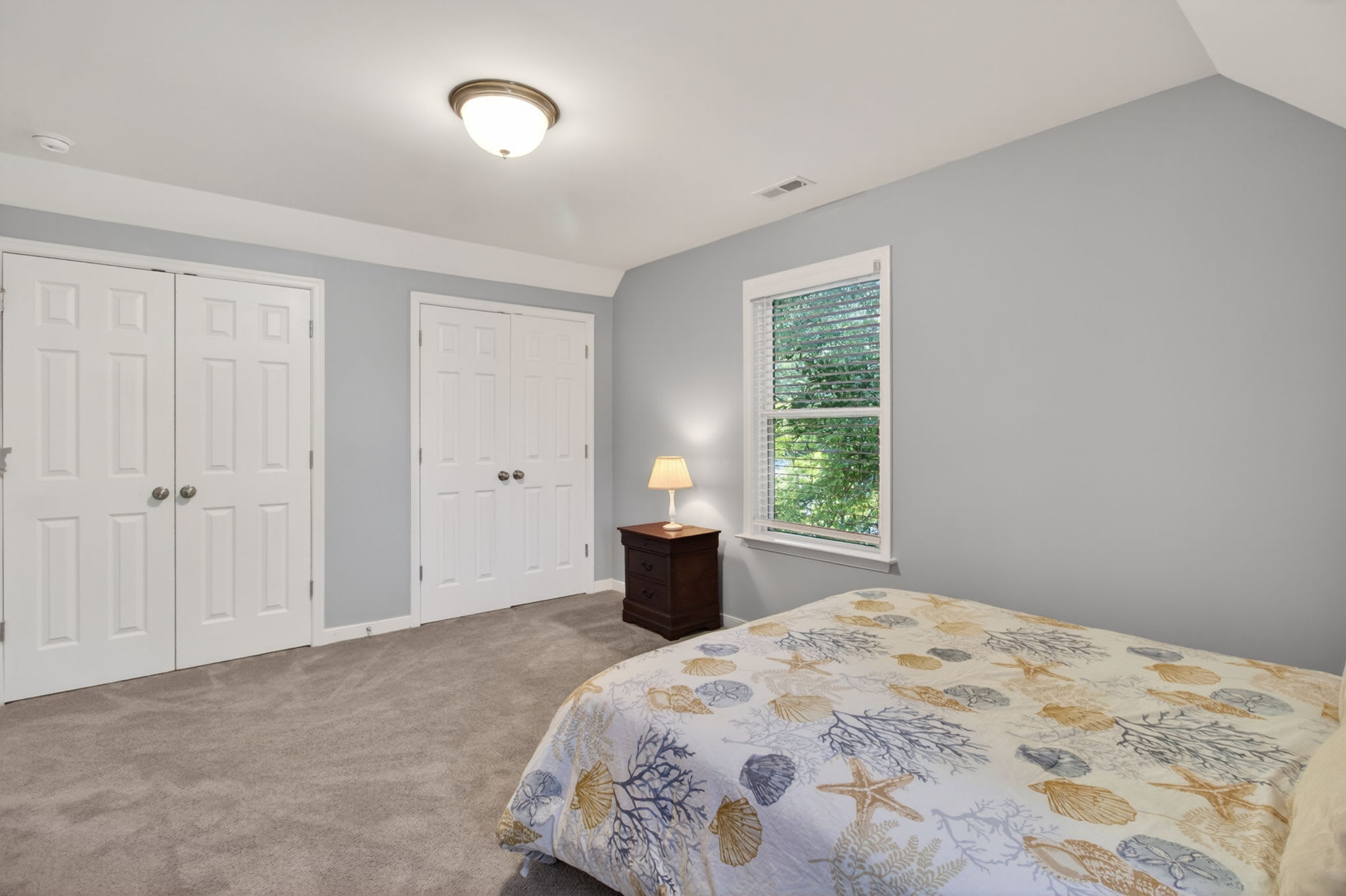 Ocean Breeze - Chesapeake Properties