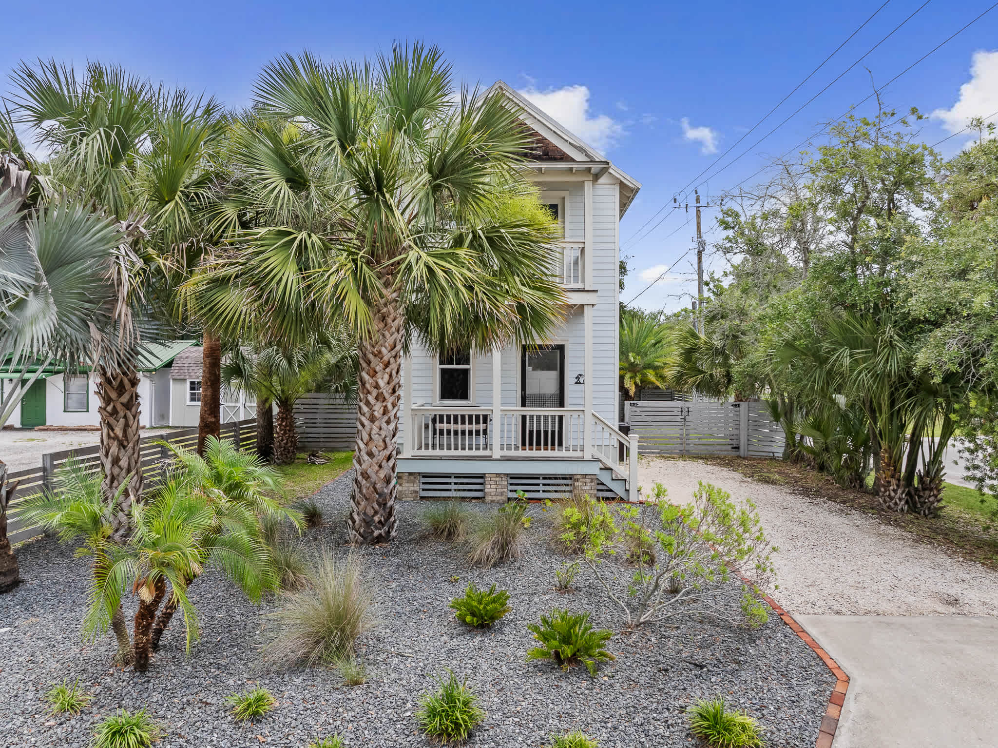 Lincolnville Charm l Walk to DNTN l Dog Friendly