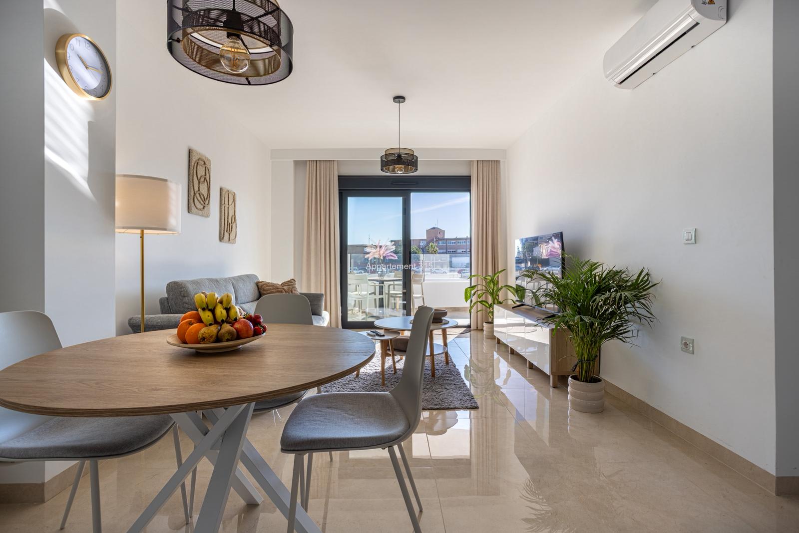 Calle Verdi 20, 03193 San Miguel de Salinas, Spain