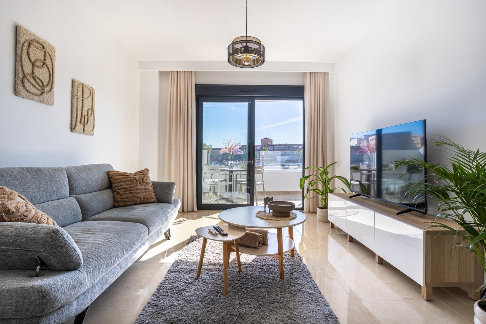 Calle Verdi 20, 03193 San Miguel de Salinas, Spain