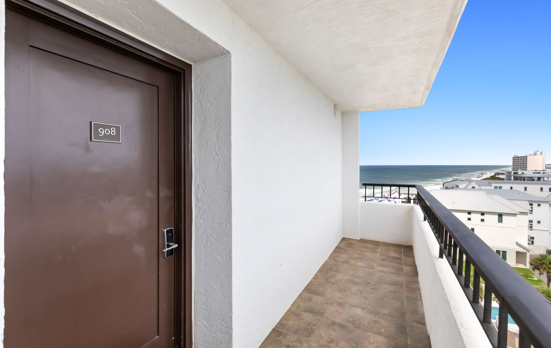 One Seagrove Place 0908 | Photo 3