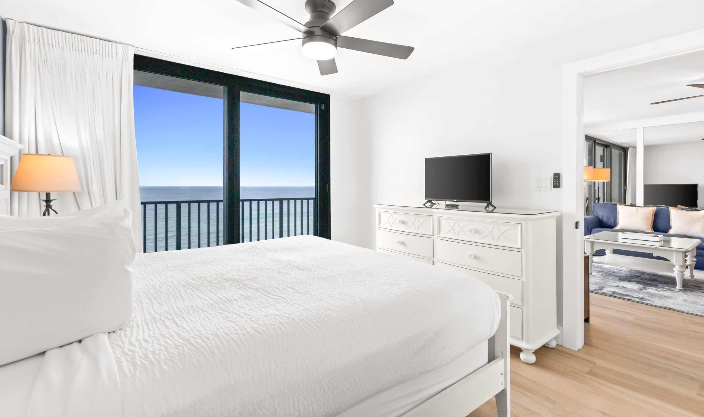 One Seagrove Place 0908 | Photo 20