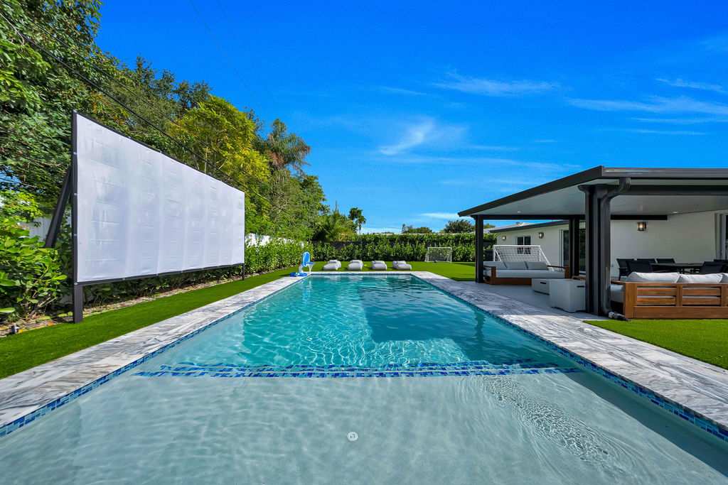 New Luxury Villa Alana Private Pool, Movie Theatre - Photo 1