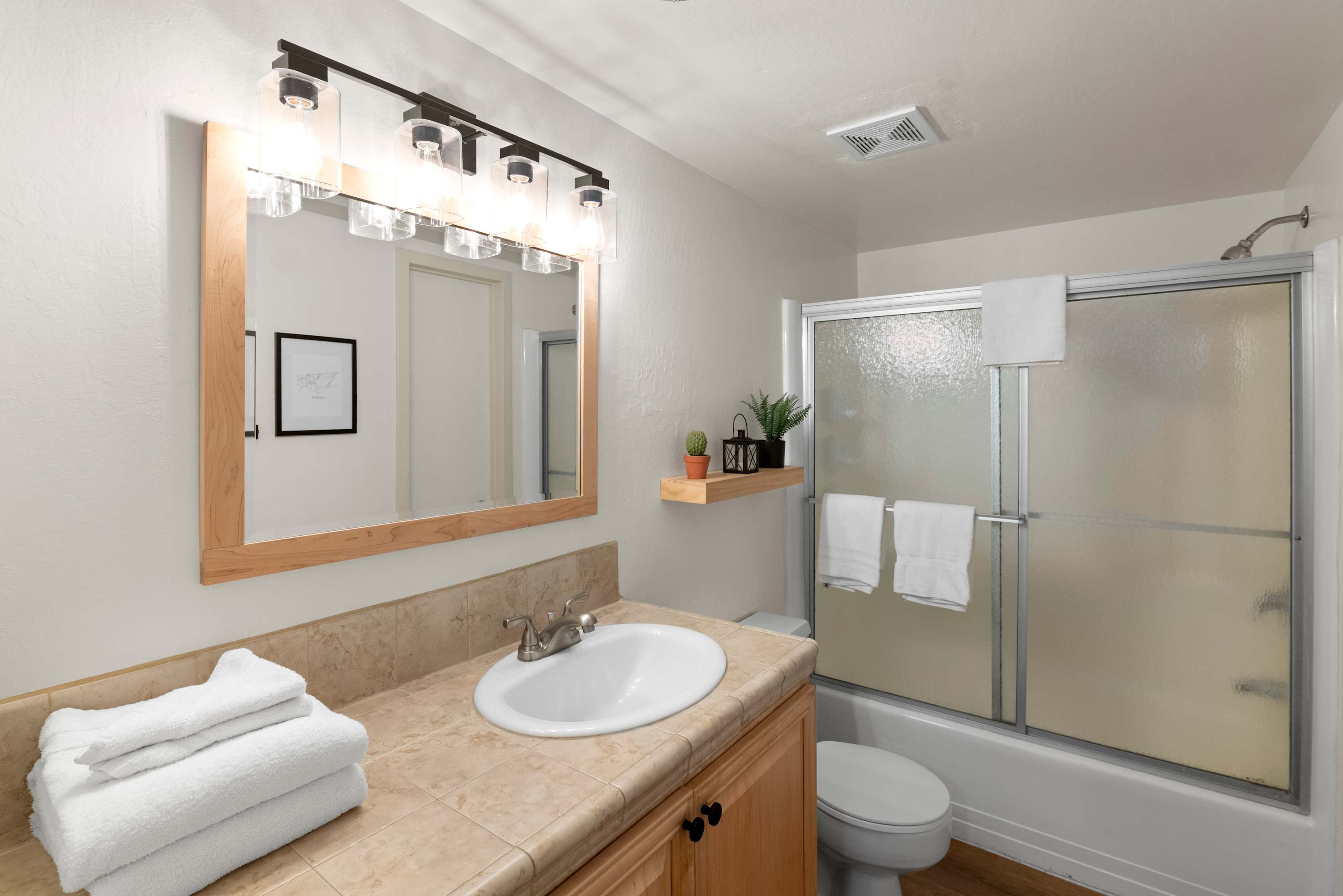 Primary ensuite bathroom