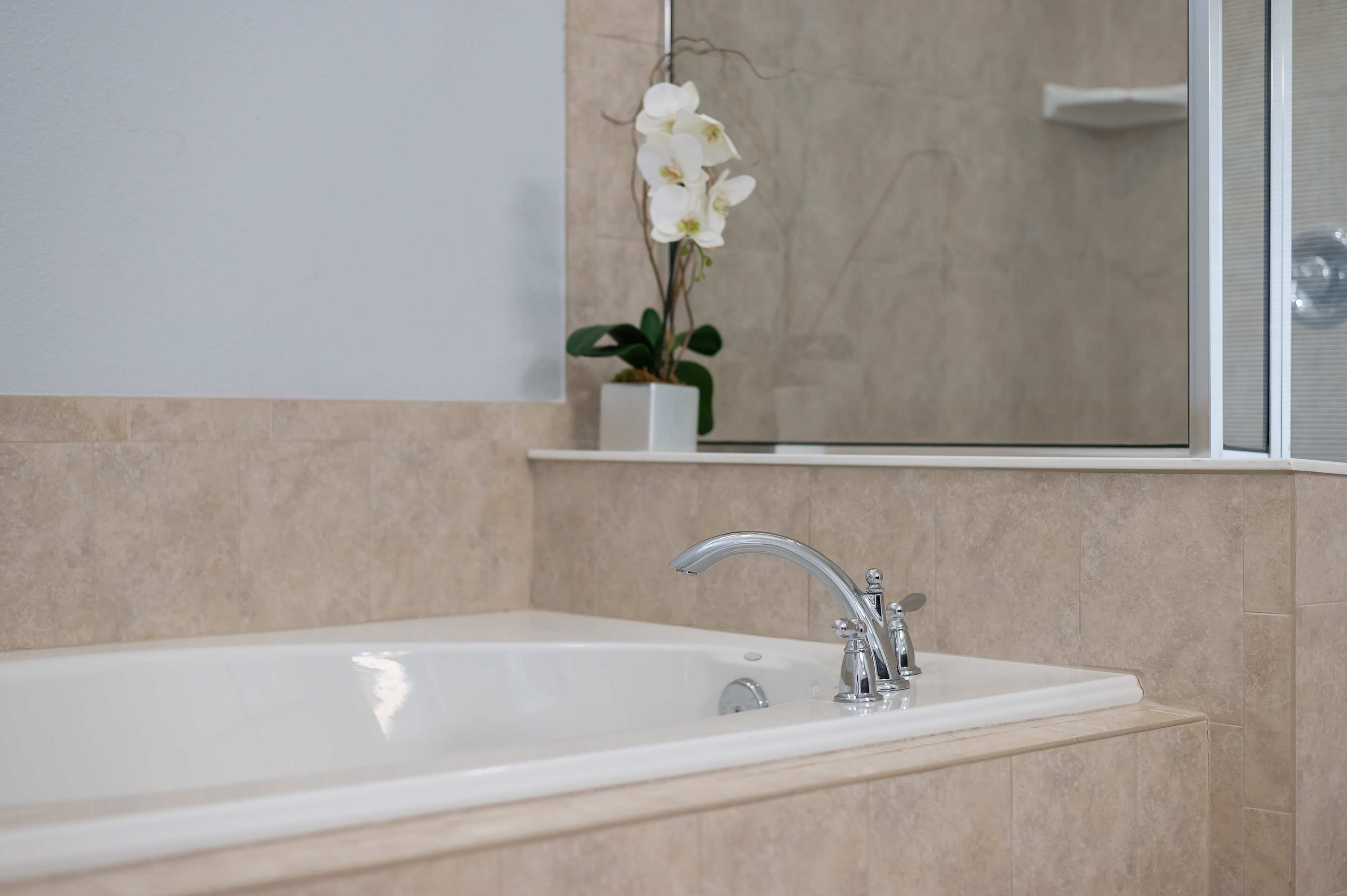 Deep soaking tub perfect for a long, peaceful soak after a full day of fun.