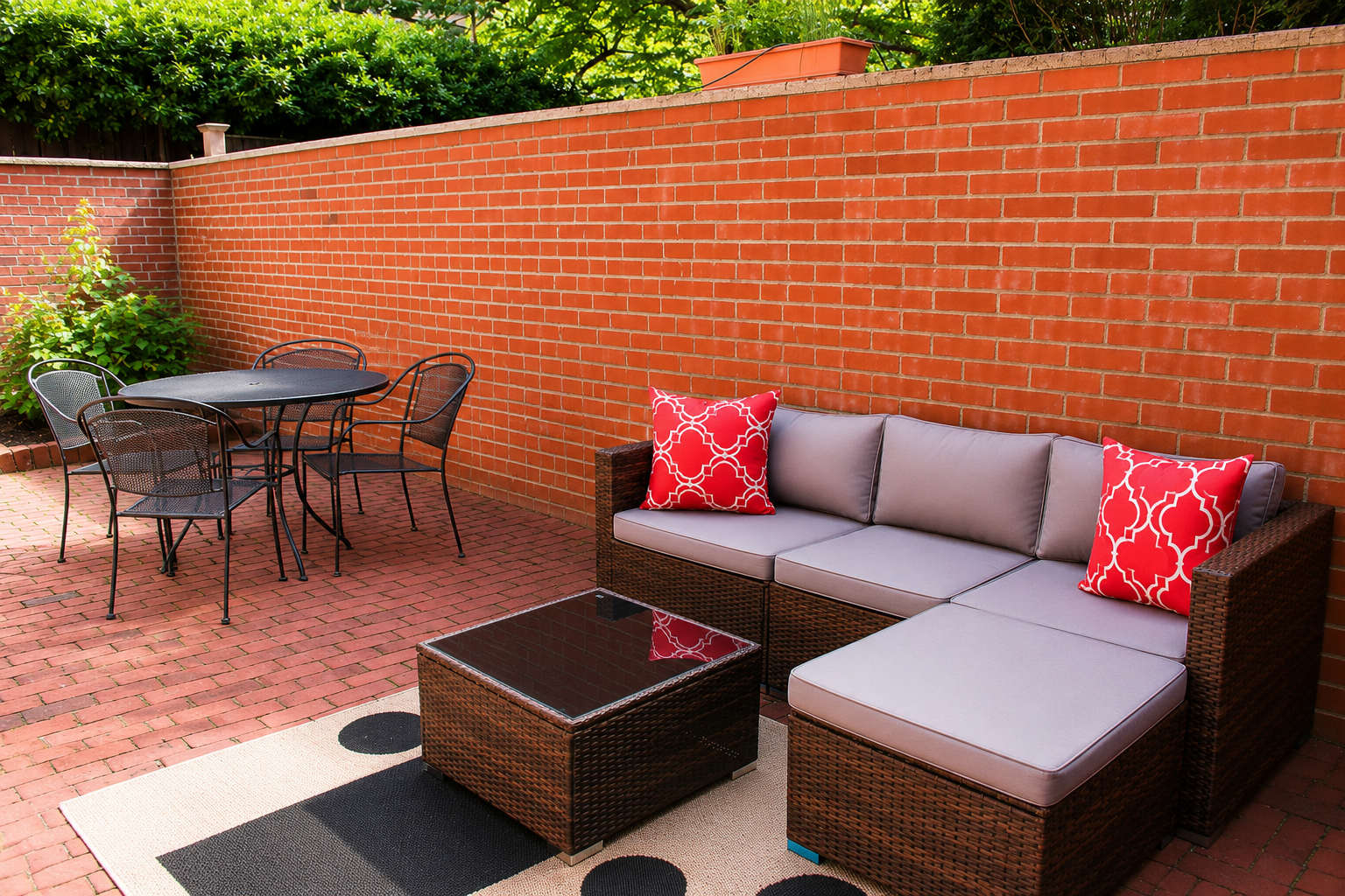 Near Boston Common, North End & Tufts Medical Center, Ground Level...