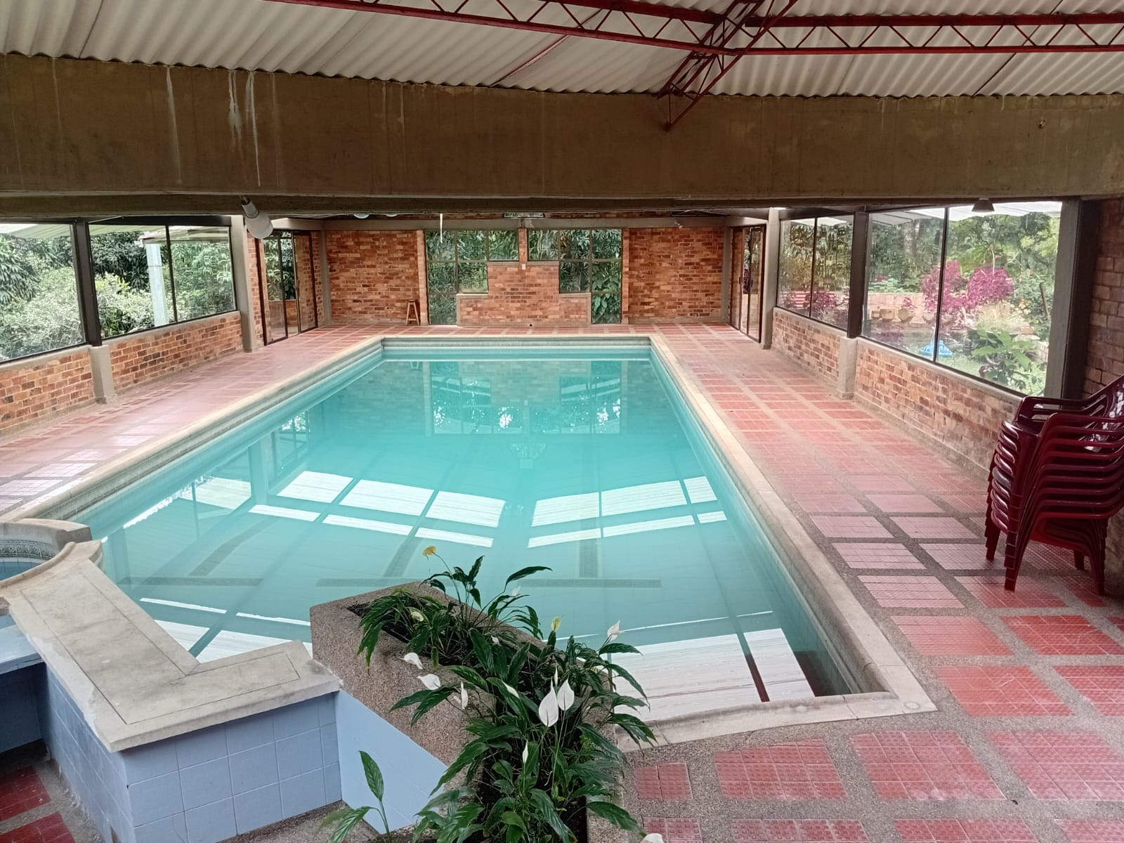 Private Pool Chalet w/ Game Room & BBQ, Sasaima