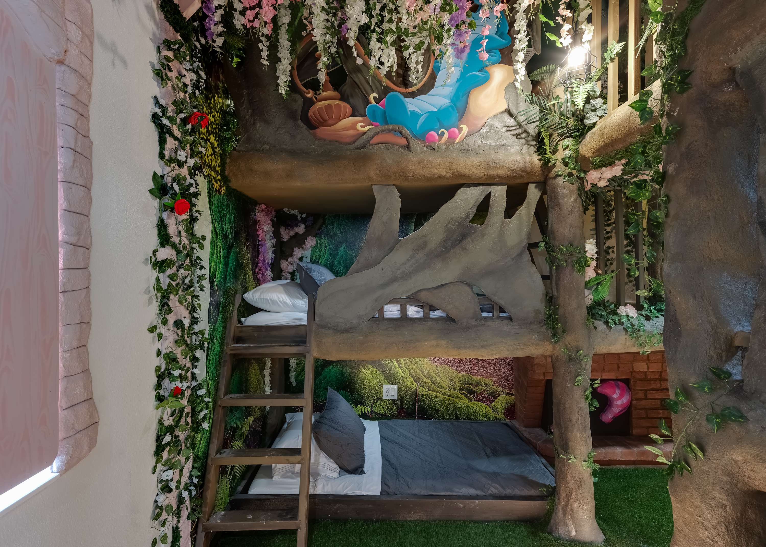 Wonderland home at Reunion w/ pool & Cinema