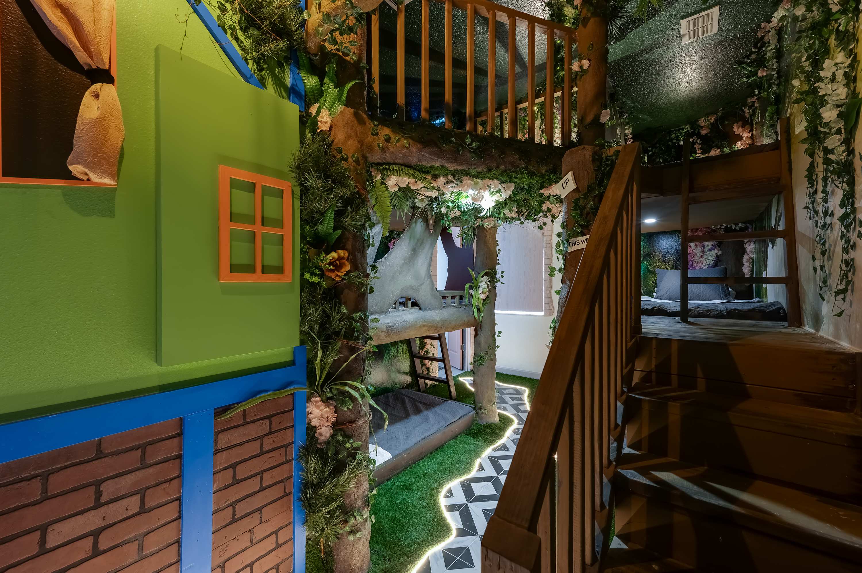 Wonderland home at Reunion w/ pool & Cinema