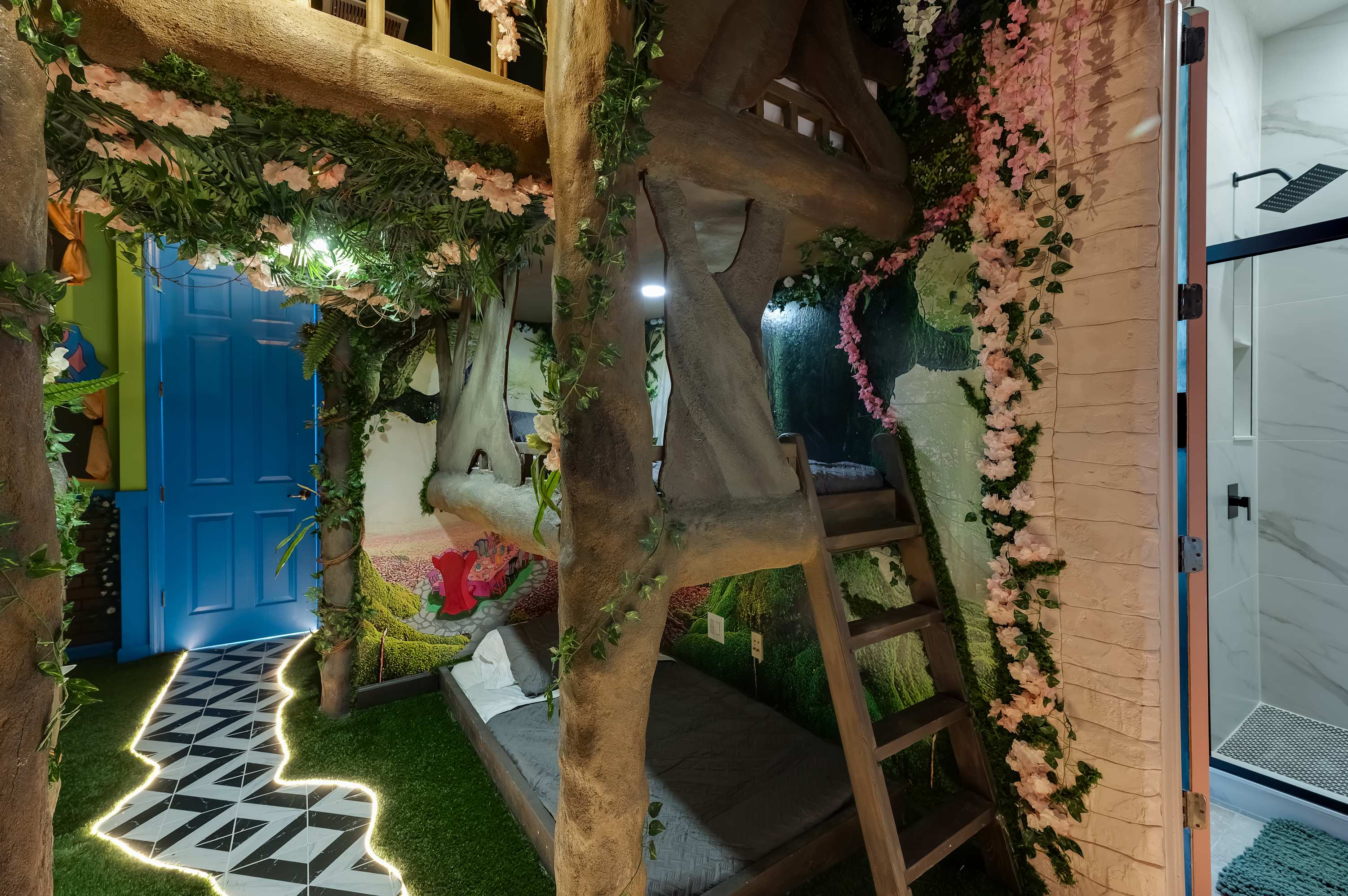 Wonderland home at Reunion w/ pool & Cinema