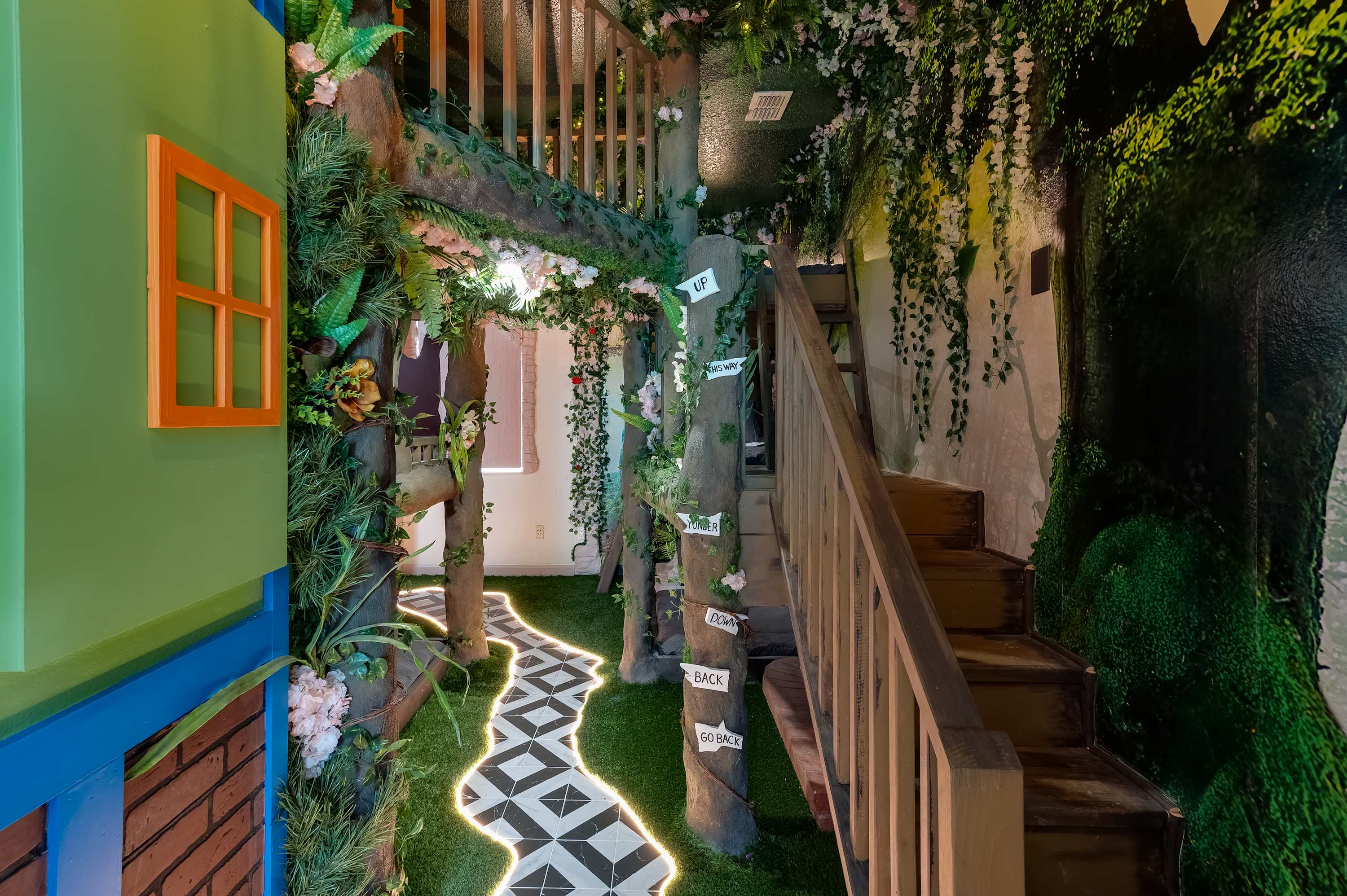 Wonderland home at Reunion w/ pool & Cinema