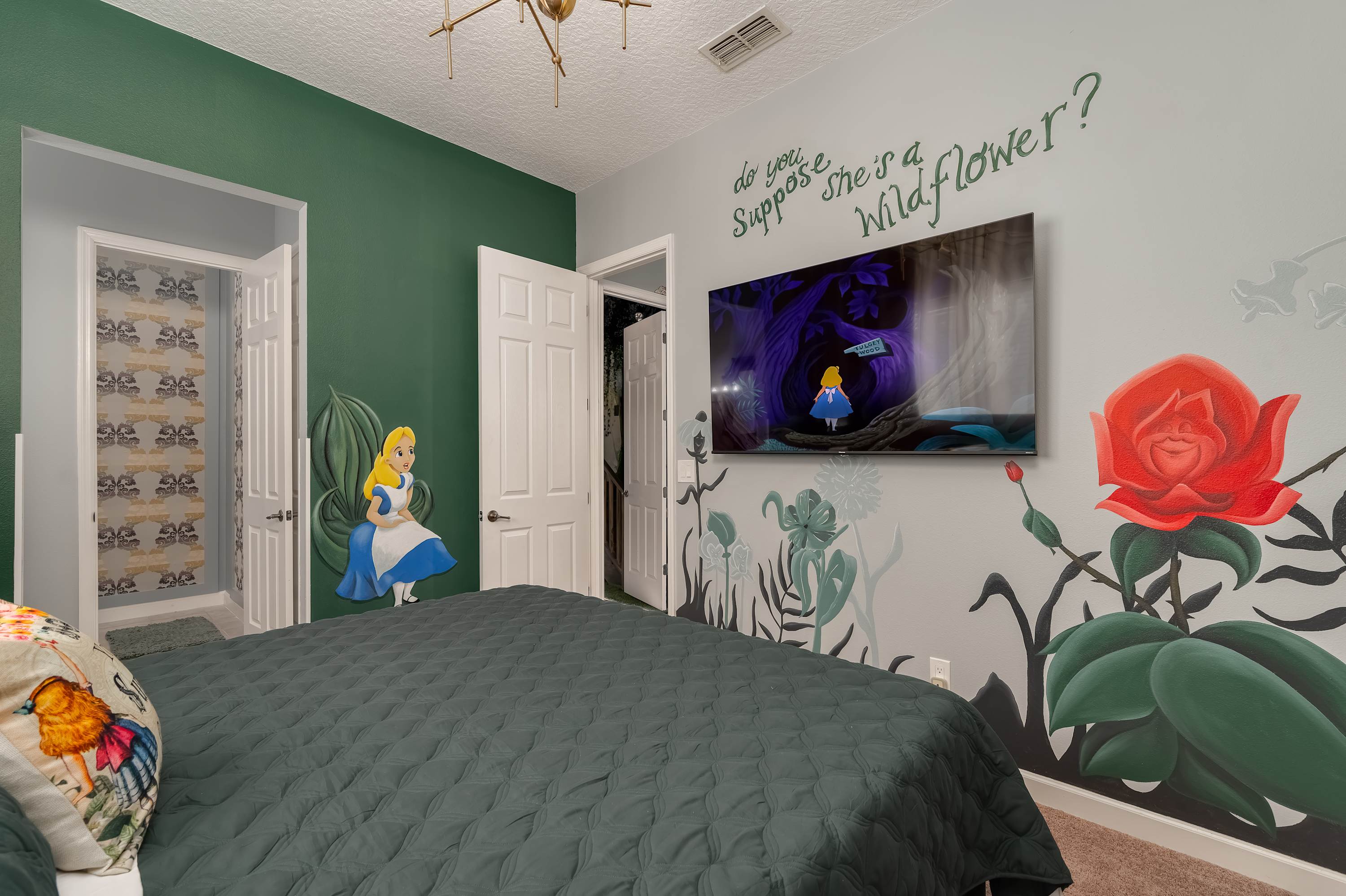 Wonderland home at Reunion w/ pool & Cinema