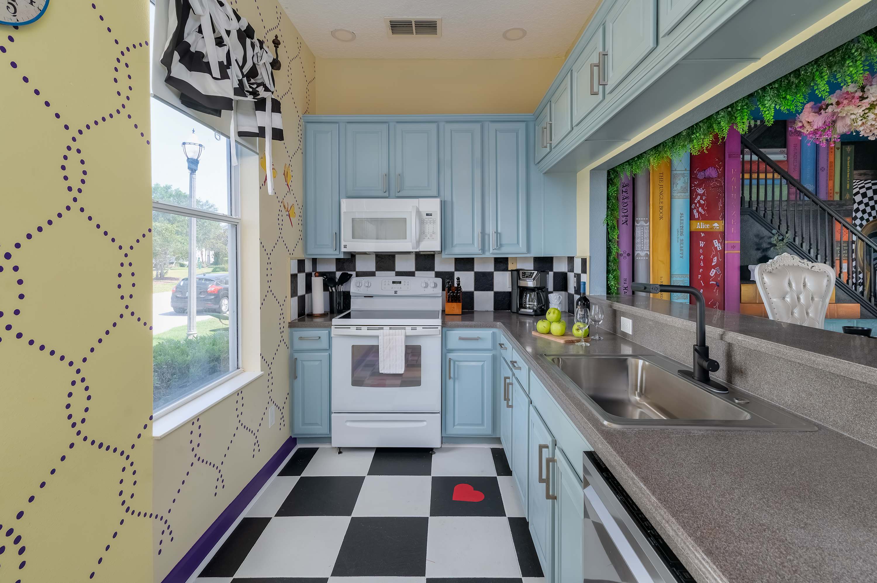 Wonderland home at Reunion w/ pool & Cinema