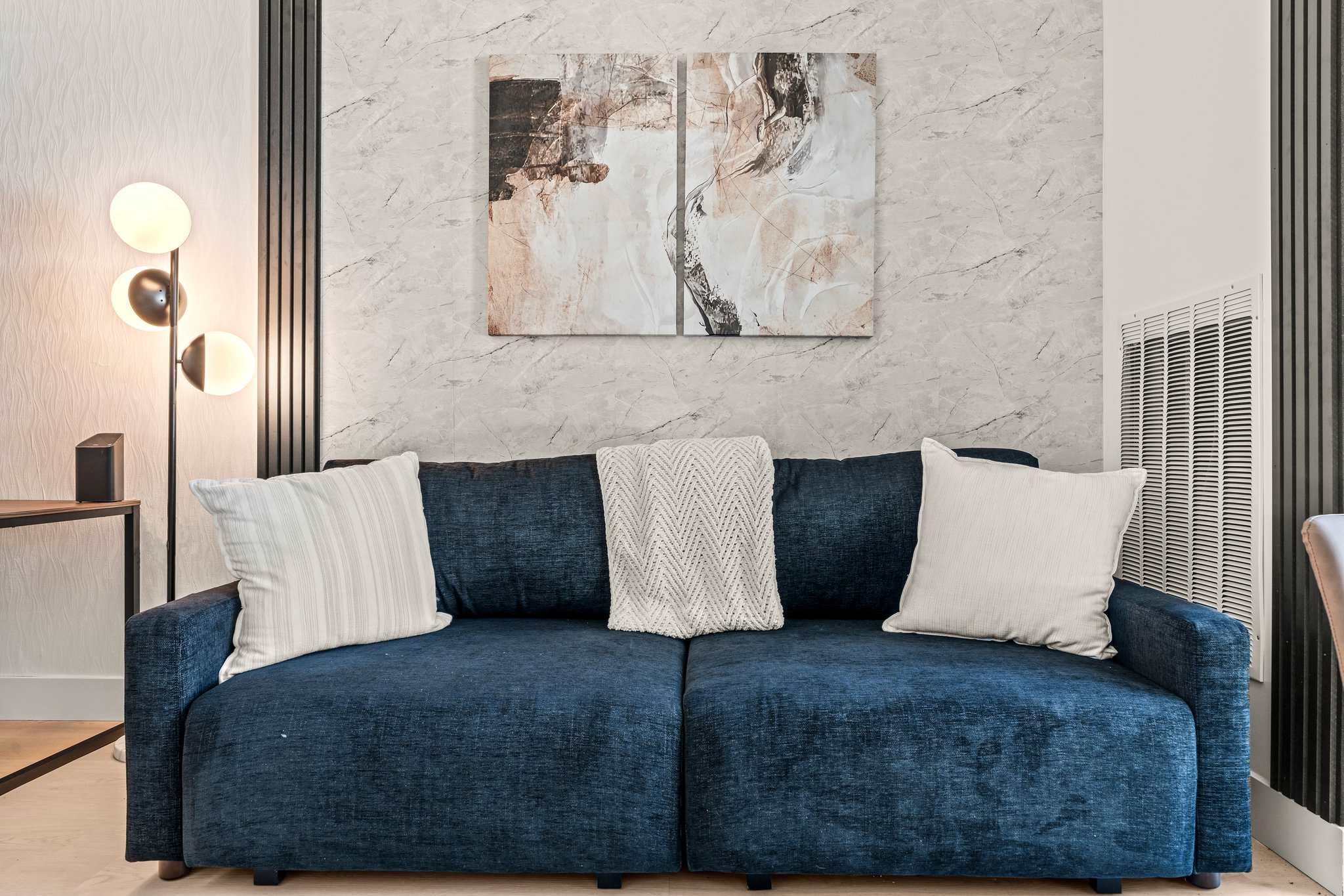 Sleek 1br Sleeps 4 By Nolibs Waterfront Philly - Philadelphia, PA