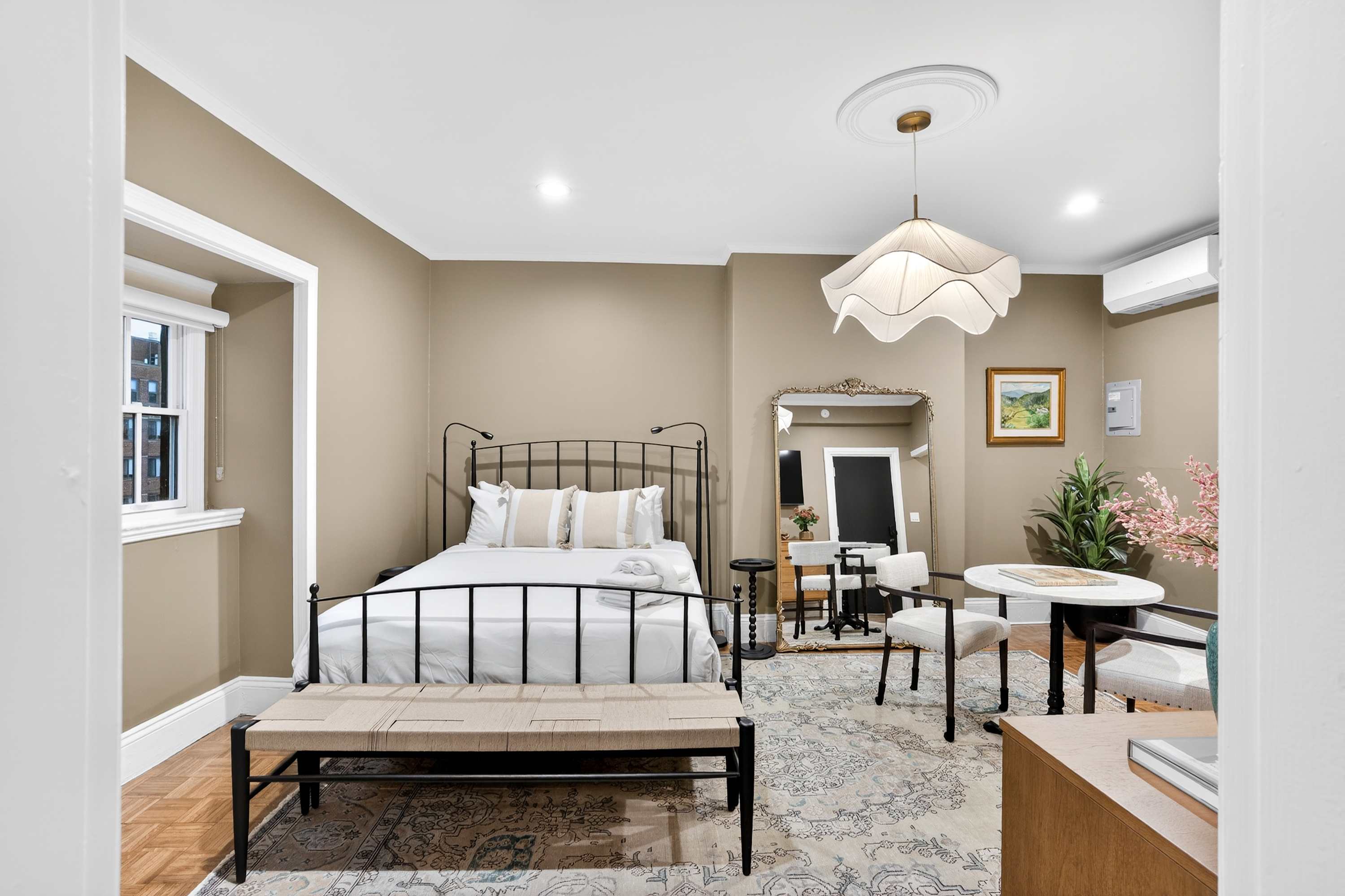 The Concord, Boutique Stay Near the T