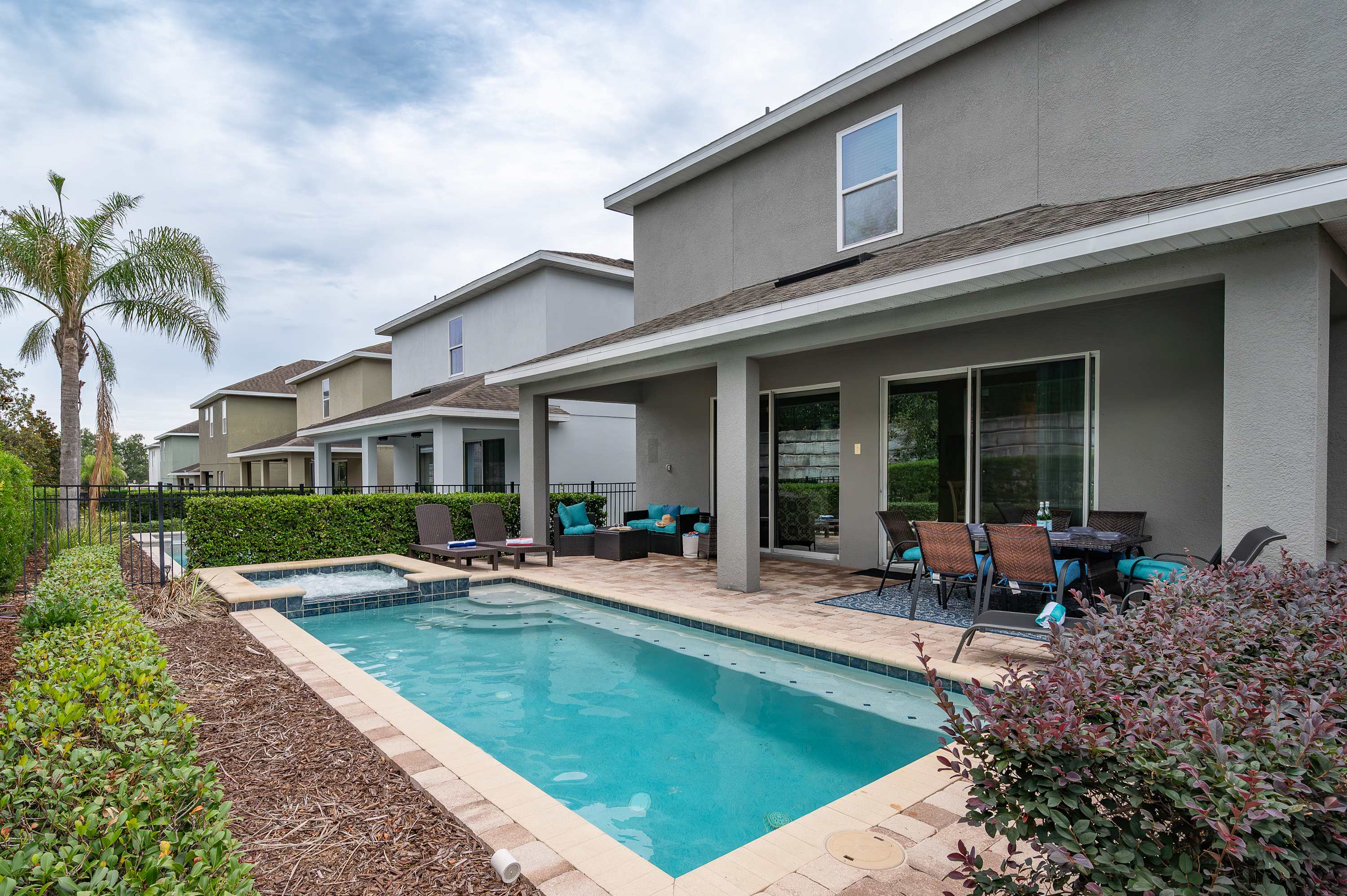 Family getaway w/ pool & game room