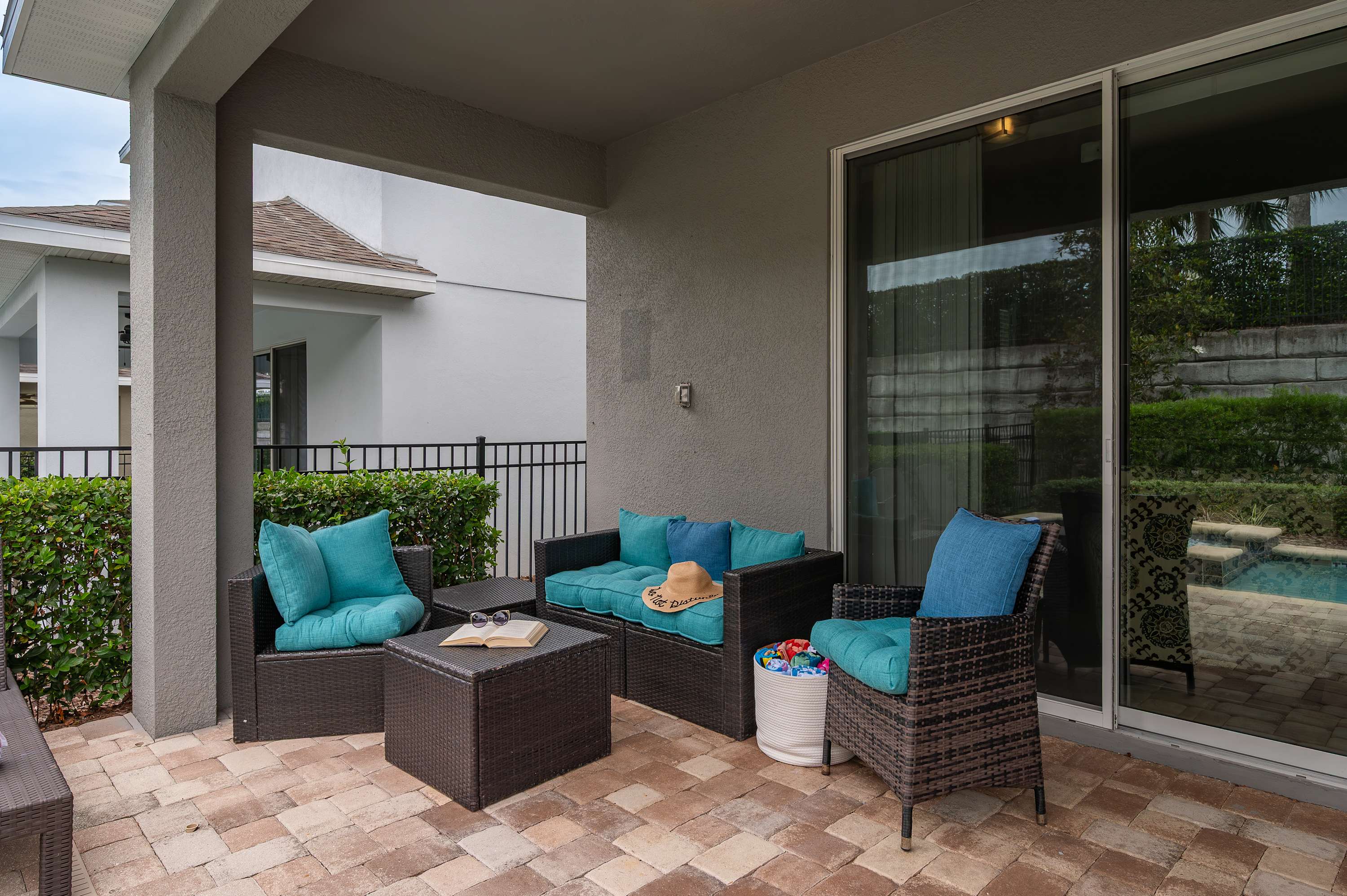 Family getaway w/ pool & game room