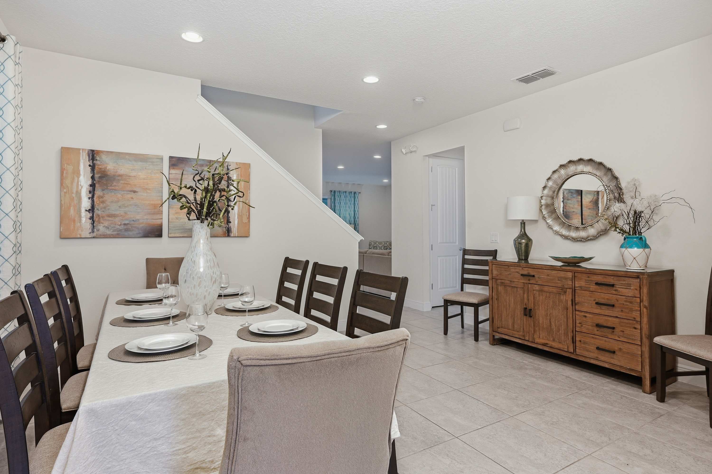 Family getaway w/ pool & game room