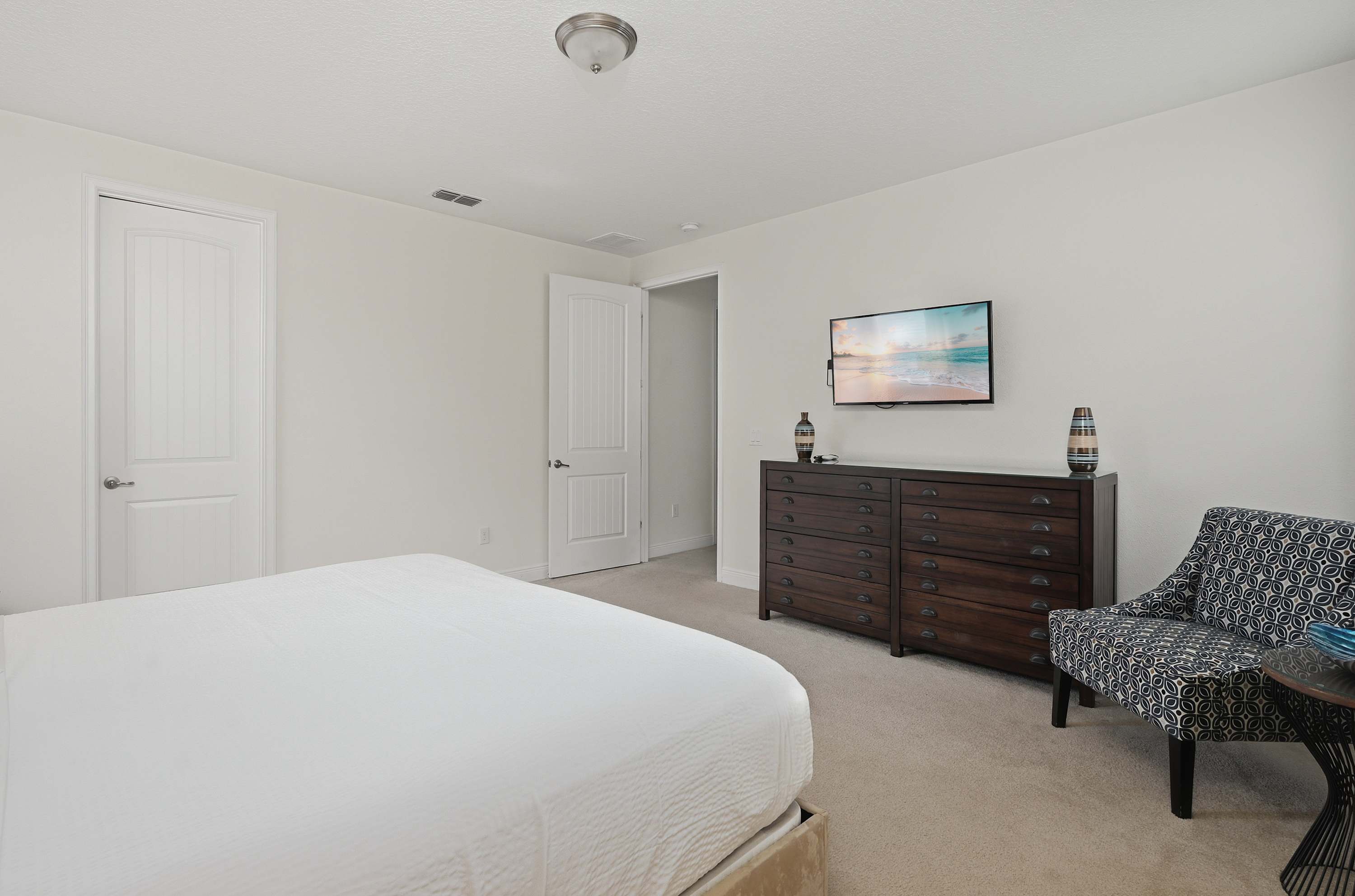Family getaway w/ pool & game room