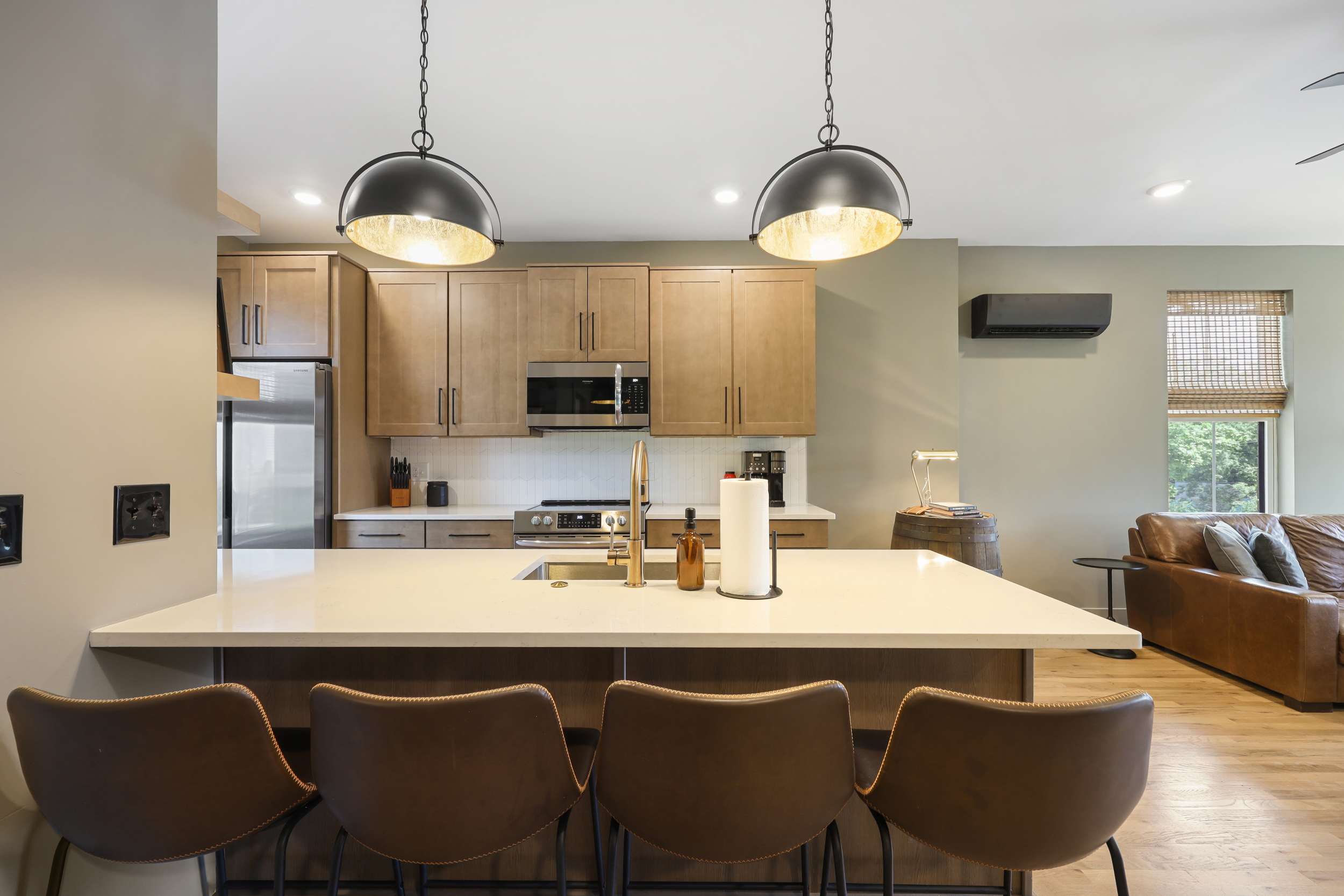 East Nashville Townhome Ā· Rooftop Deck Ā· Sleeps 6
