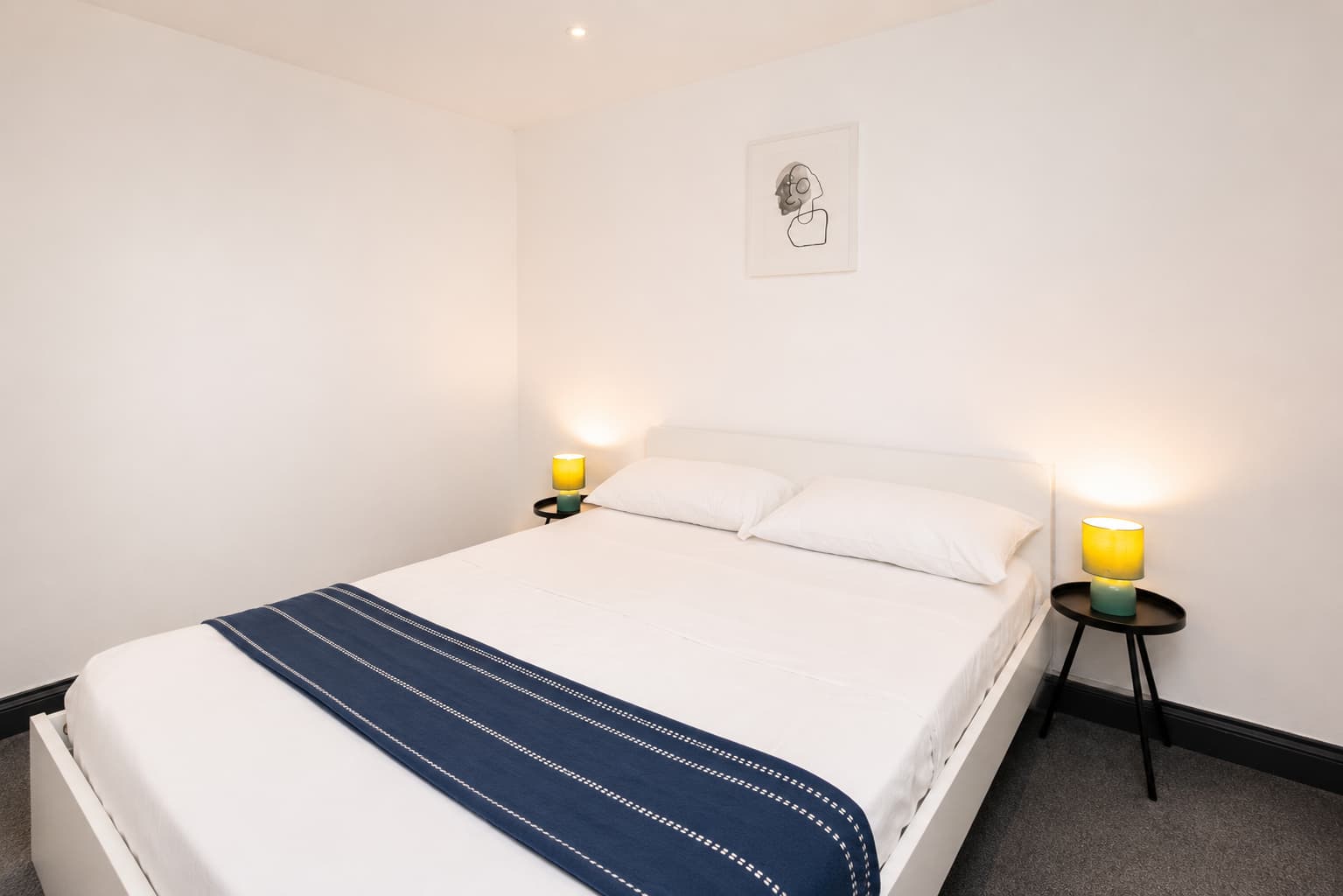 View 3-Bed Sea View Apt | Sleeps 8 | Brighton in Western Road BN1 2HA 3-Bed Sea View Apt | Sleeps 8 | Brighton in Western Road BN1 2HA - Property image 13 - VivreStays
