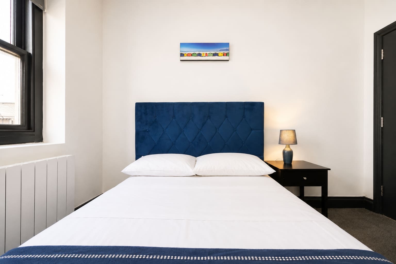 View 3-Bed Sea View Apt | Sleeps 8 | Brighton in Western Road BN1 2HA 3-Bed Sea View Apt | Sleeps 8 | Brighton in Western Road BN1 2HA - Property image 11 - VivreStays