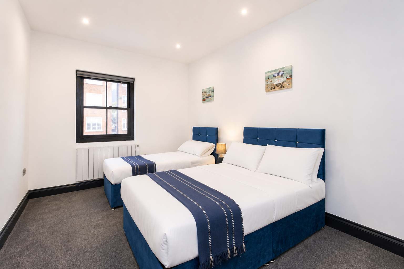 View 3-Bed Sea View Apt | Sleeps 8 | Brighton in Western Road BN1 2HA 3-Bed Sea View Apt | Sleeps 8 | Brighton in Western Road BN1 2HA - Property image 19 - VivreStays