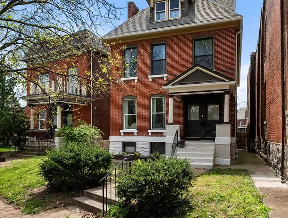 Prime CWE Location + Comfort /ABODEbucks in St. Louis, MO