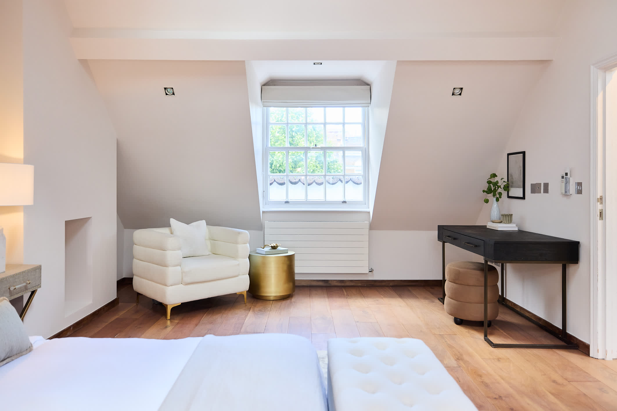 Monochrome & Marble on Hamilton Terrace in Hamilton Terrace 1 NW8 9RE - Property image 39 - VivreStays