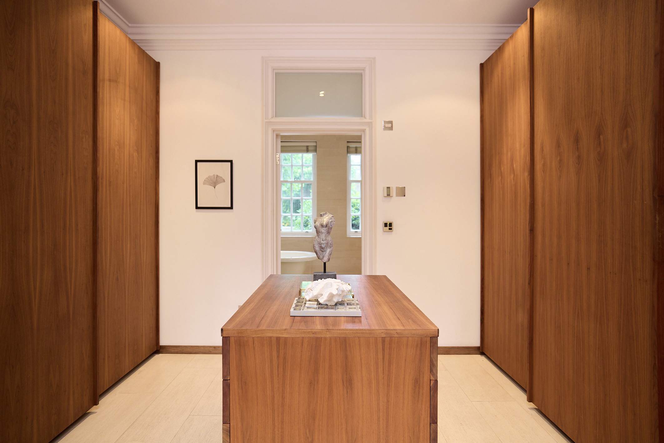 Monochrome & Marble on Hamilton Terrace in Hamilton Terrace 1 NW8 9RE - Property image 21 - VivreStays