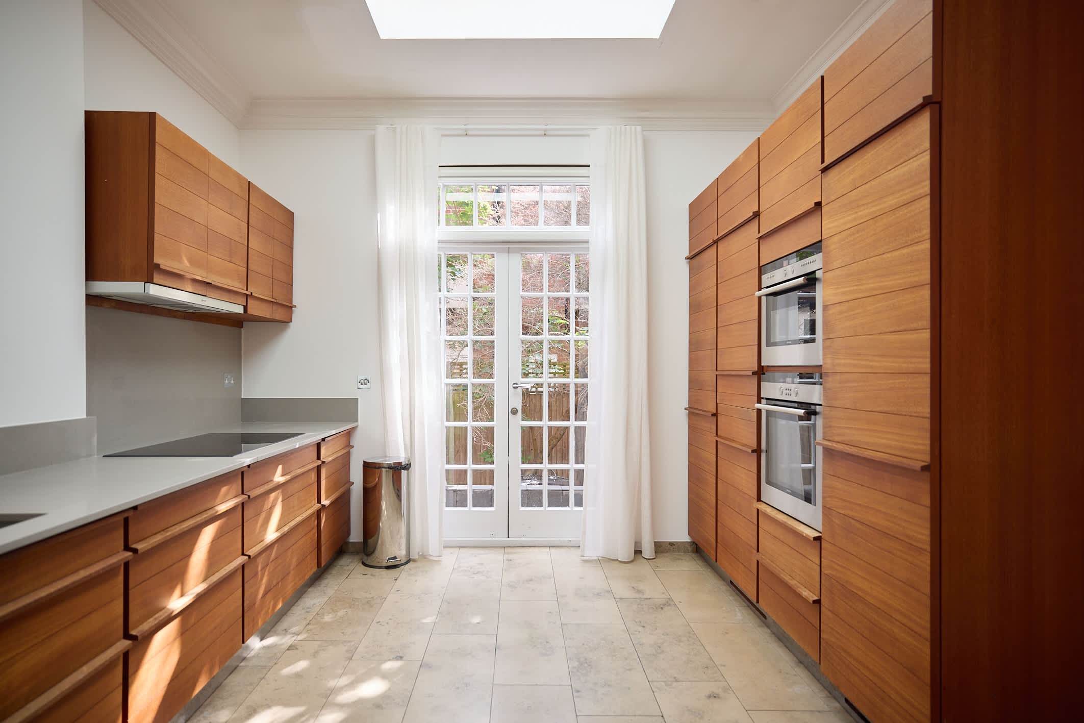 Monochrome & Marble on Hamilton Terrace in Hamilton Terrace 1 NW8 9RE - Property image 10 - VivreStays