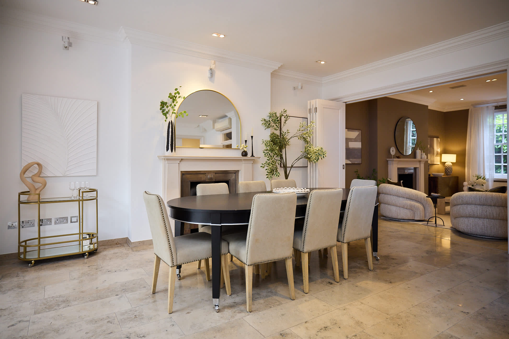 Monochrome & Marble on Hamilton Terrace in Hamilton Terrace 1 NW8 9RE - Property image 12 - VivreStays