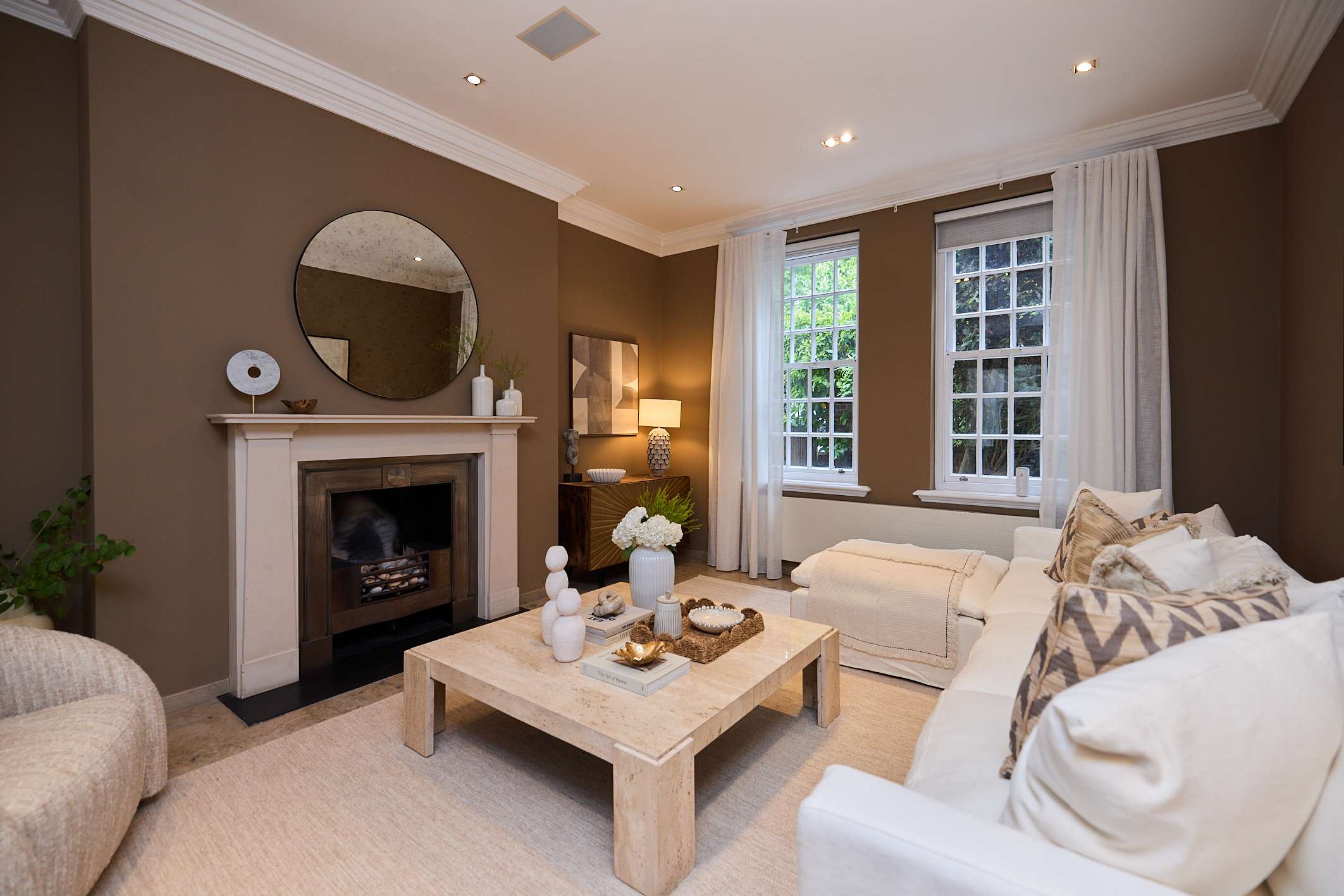 Monochrome & Marble on Hamilton Terrace in Hamilton Terrace 1 NW8 9RE - Property image 5 - VivreStays